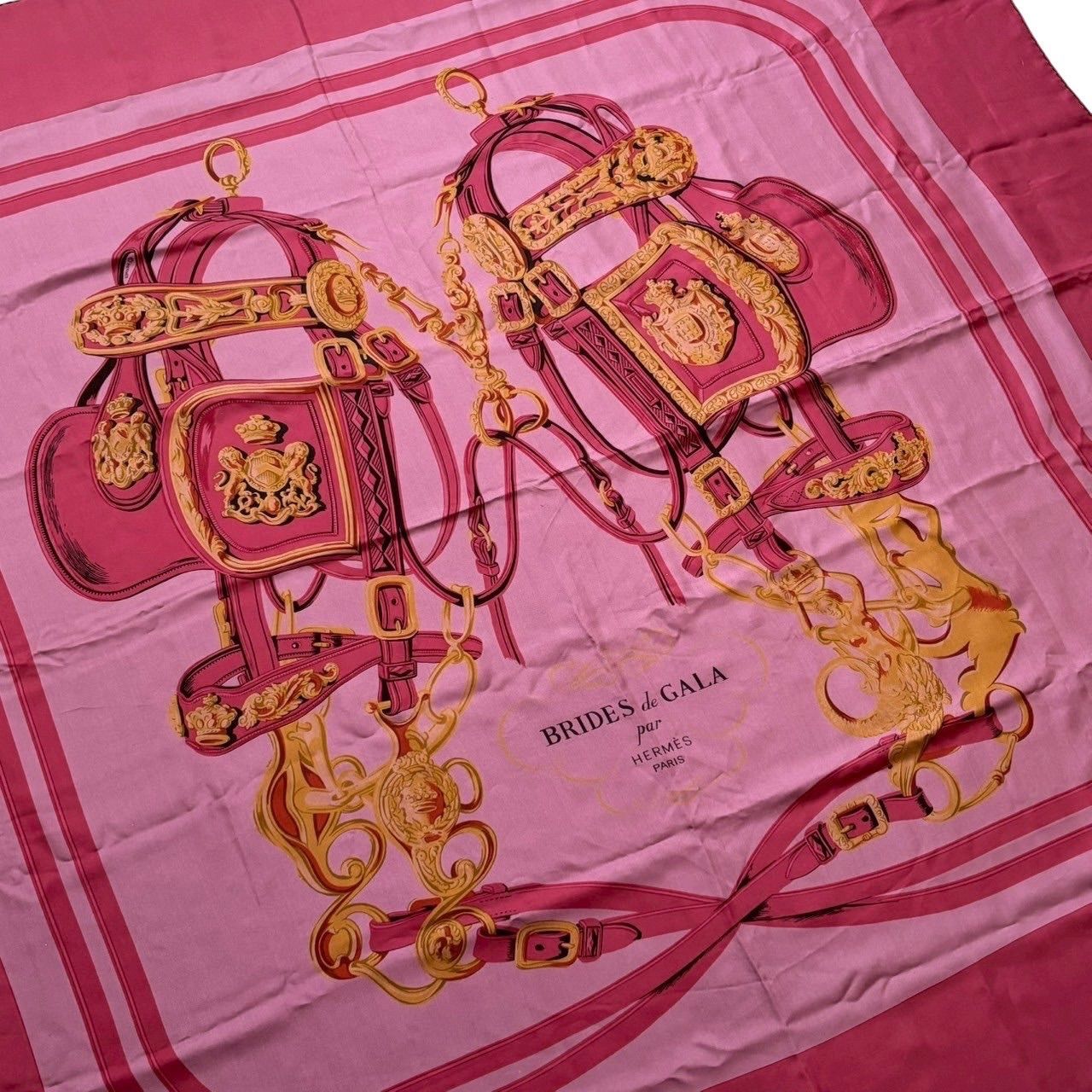 HERMES エルメス 大判スカーフ 赤系 BRIDES de GALA 式典用馬勒