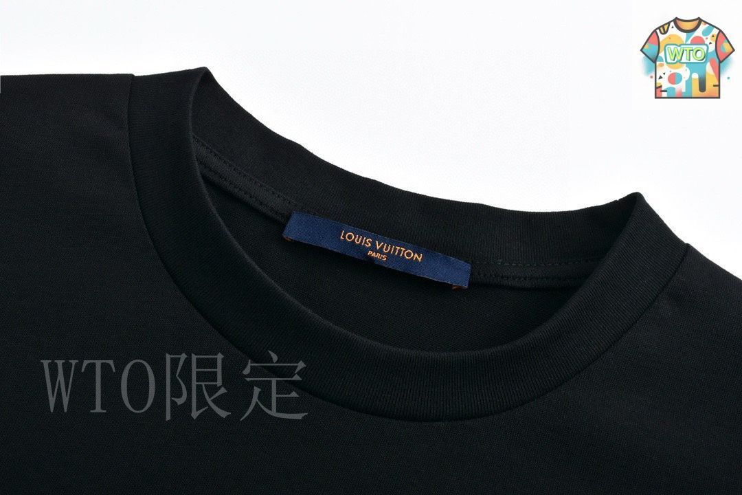 最終値下げ・ルイヴィトン　ロゴ刺繍Tシャツ 今日特価】Louis Vuitton 25ss 立体大ロゴ刺繍 T シャツ - メルカリ