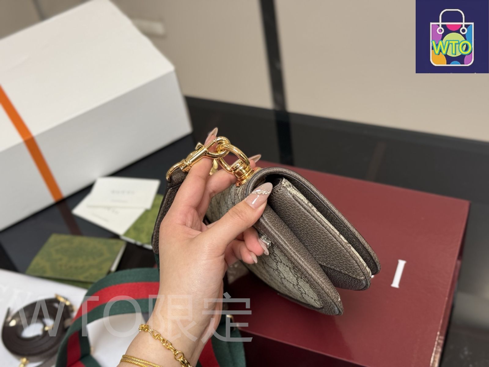 今日特価】Gucci Blondie Shoulder Bag グッチ ブロンディ