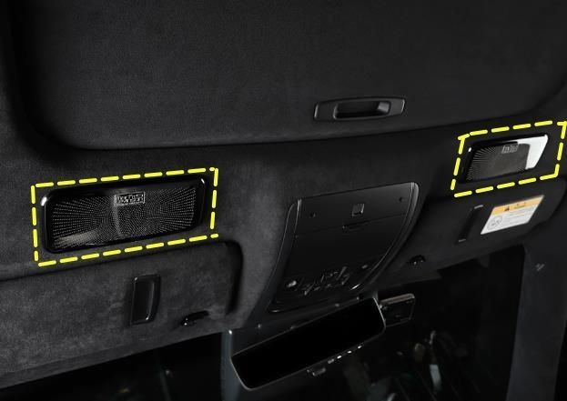 リア スピーカーネットカバー