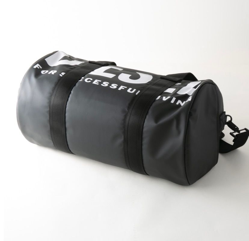 31 新品　タグ付き ディーゼル　ボストンバッグ 31 新品タグ付き ディーゼルボストンバッグ