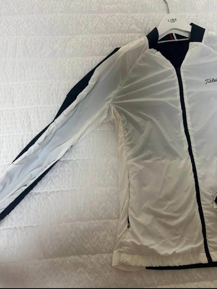 Titleist レディースジャケット Sサイズ ホワイト/ブラック Titleist(タイトリスト) レディース ウィンドブレーカー S ゴルフ