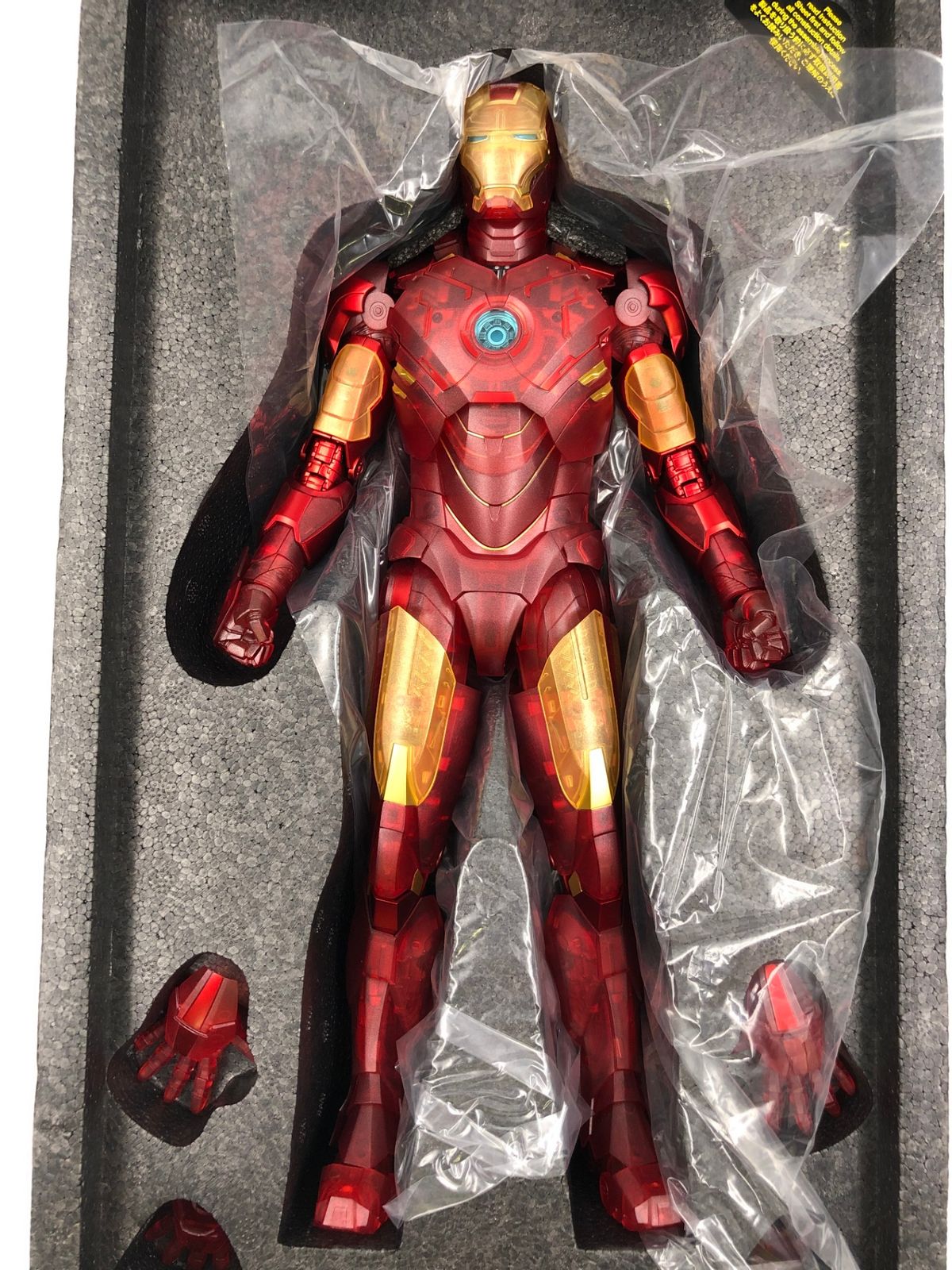 フィギュア　アイアンマン・マーク4(ホログラフィック版) 「アイアンマン2」 ムービー・マスターピース 1/6 アクションフィギュア マーベル・オールスターズ限定 Amazon.com: Iron Man 2 Hot Toys Movie Masterpiece 1/6 Scale
