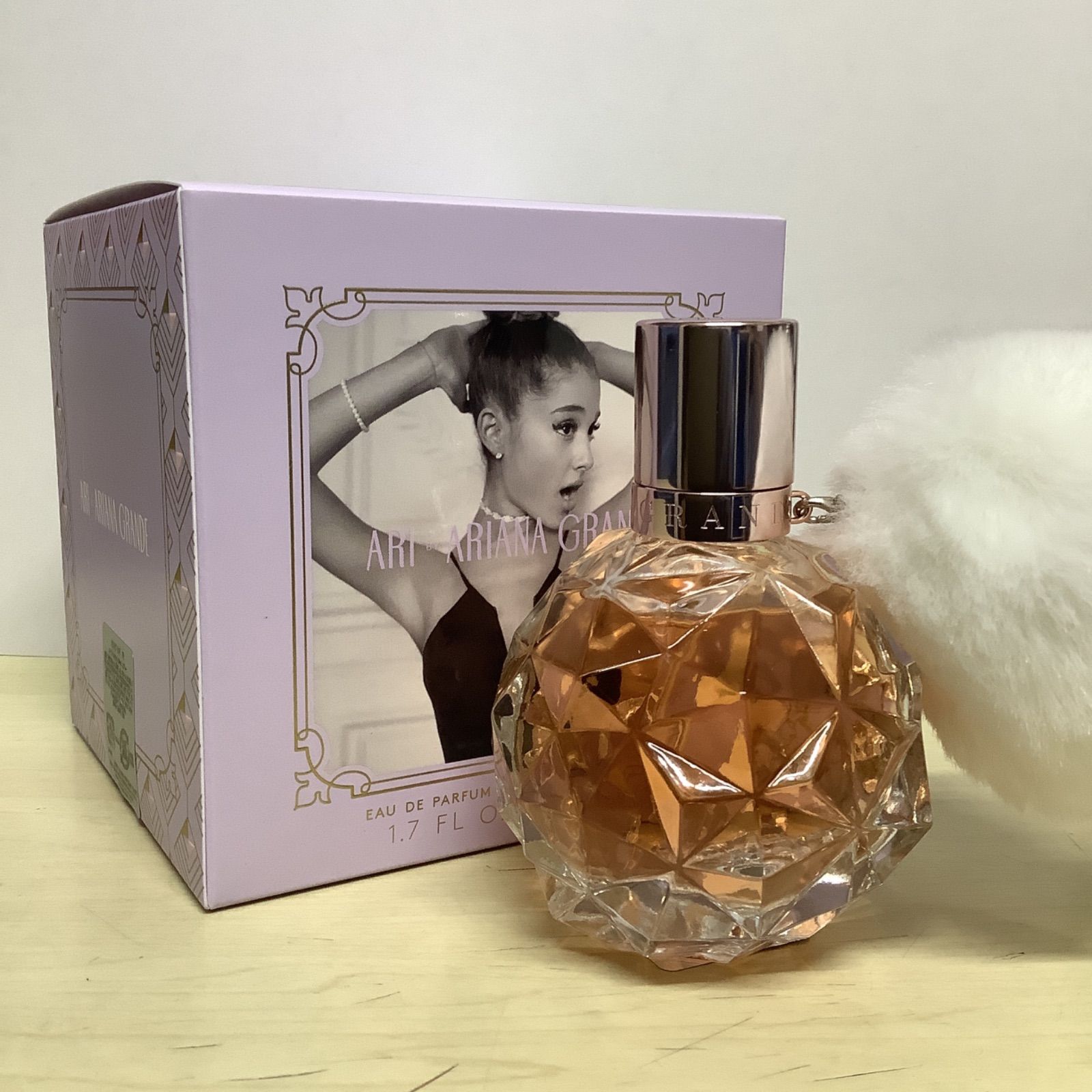 新品未開封　アリバイアリアナ・グランデ オードパルファム 30ml 新品未開封 アリバイアリアナ・グランデ オードパルファム 50ml