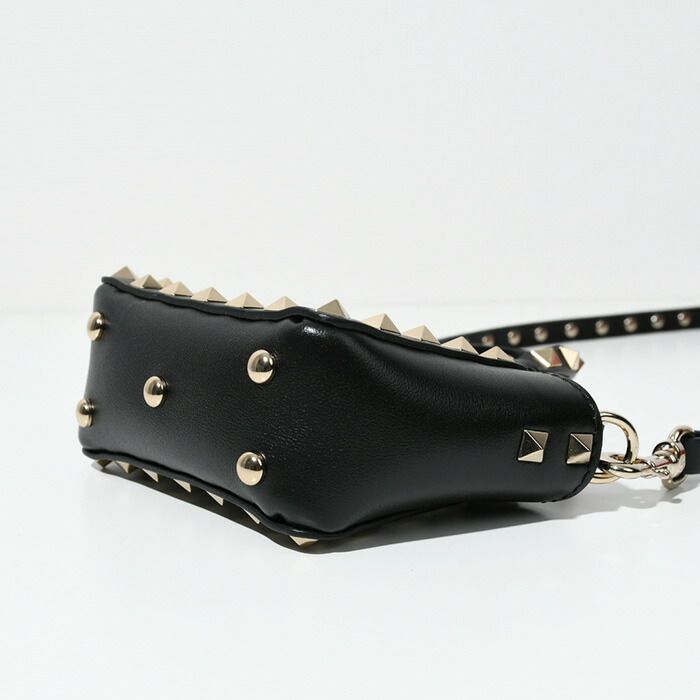 ✨極美品✨　ヴァレンティノ　スタッズ　ブラック　23