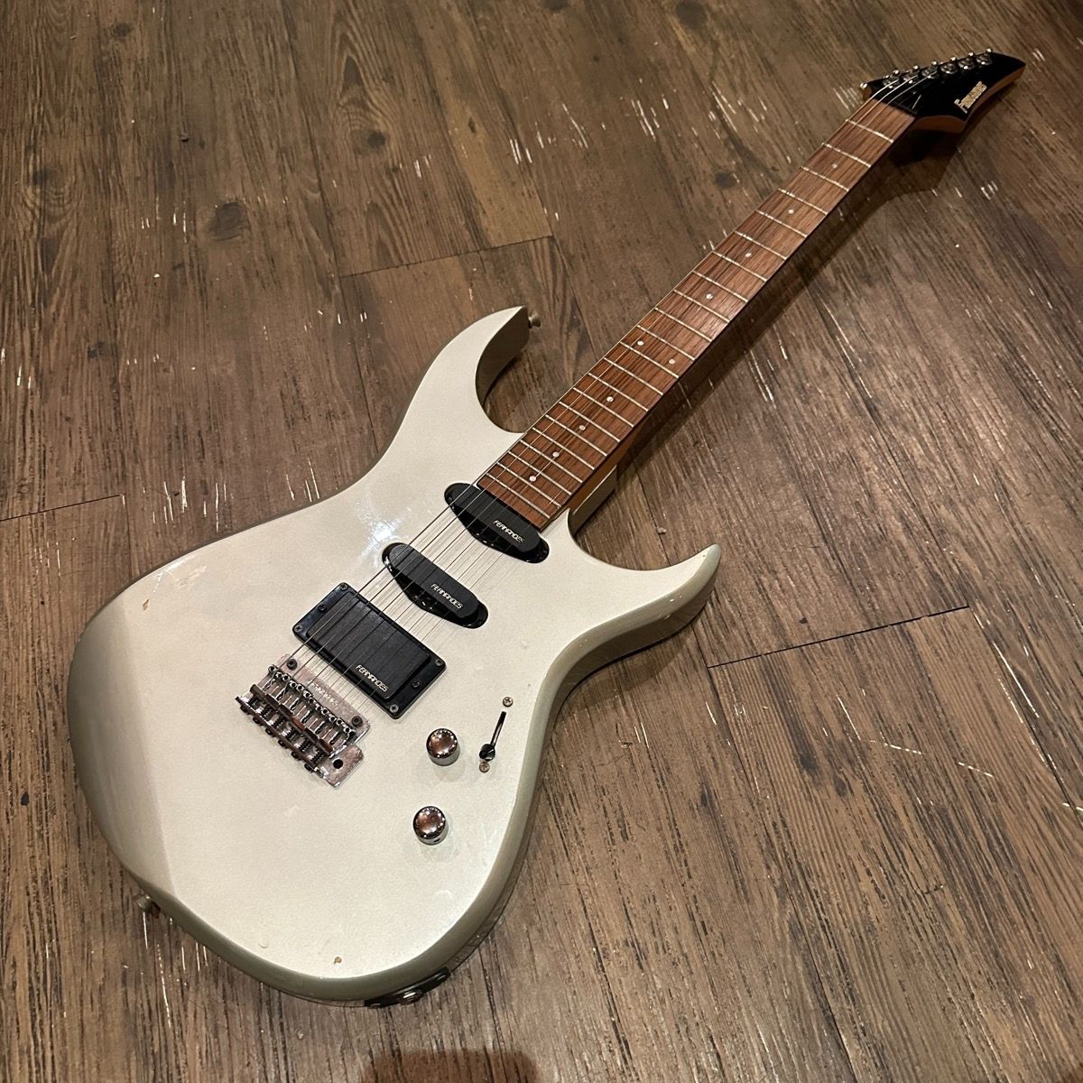 Fernandes FGZ-400 Electric Guitar エレキギター