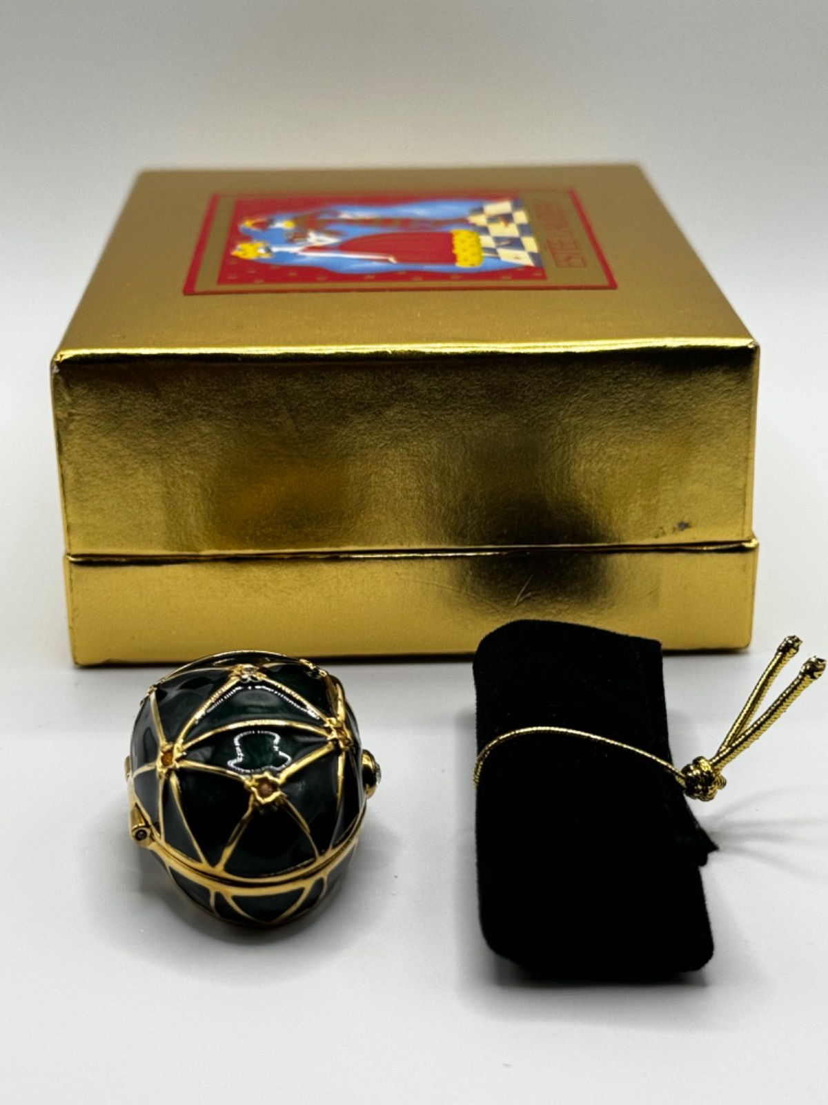 希少 エスティローダー ホワイトリネン ソリッド パフューム エッグ