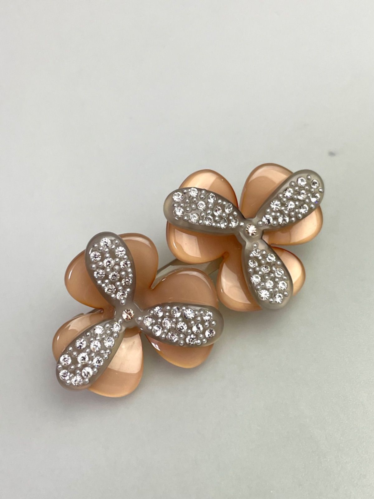 美品 ALEXANDRE de paris 双子カメリアボールピン アレクサンドルドゥ