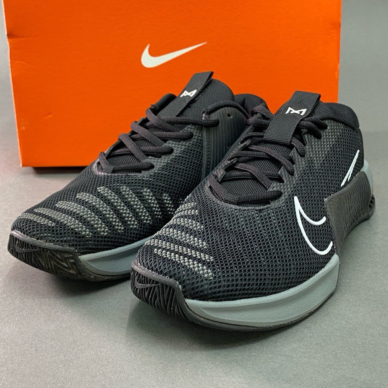 新品 27cm Nike Metcon 9 DZ2617-801 クリムゾン - メルカリ