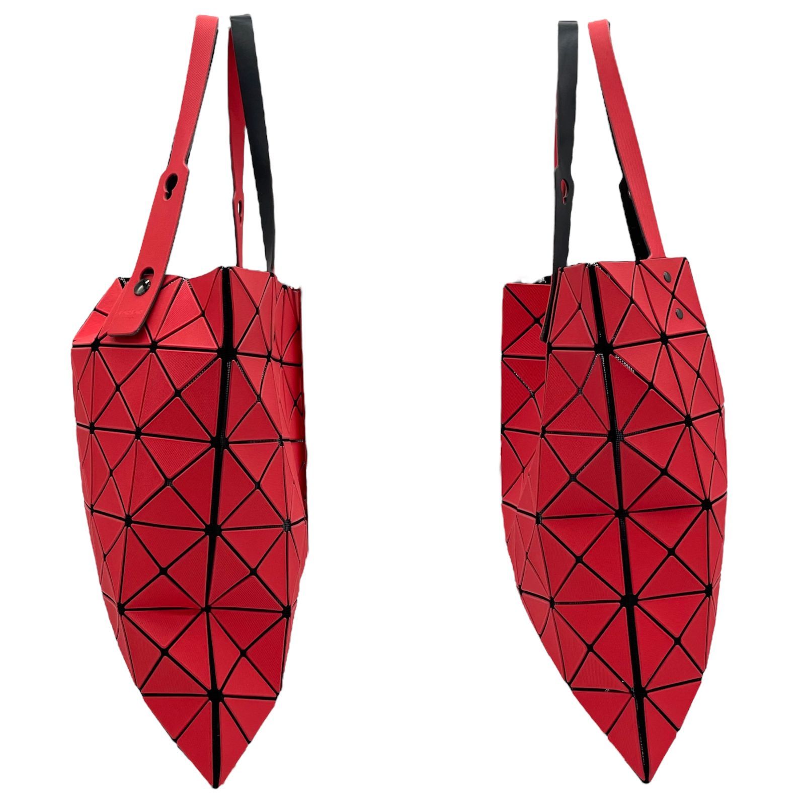 希少　限定色　BAO BAO ISSEY MIYAKE 赤 トートバッグ On Thursday, June 12th, BAO BAO ISSEY MIYAKE will open its