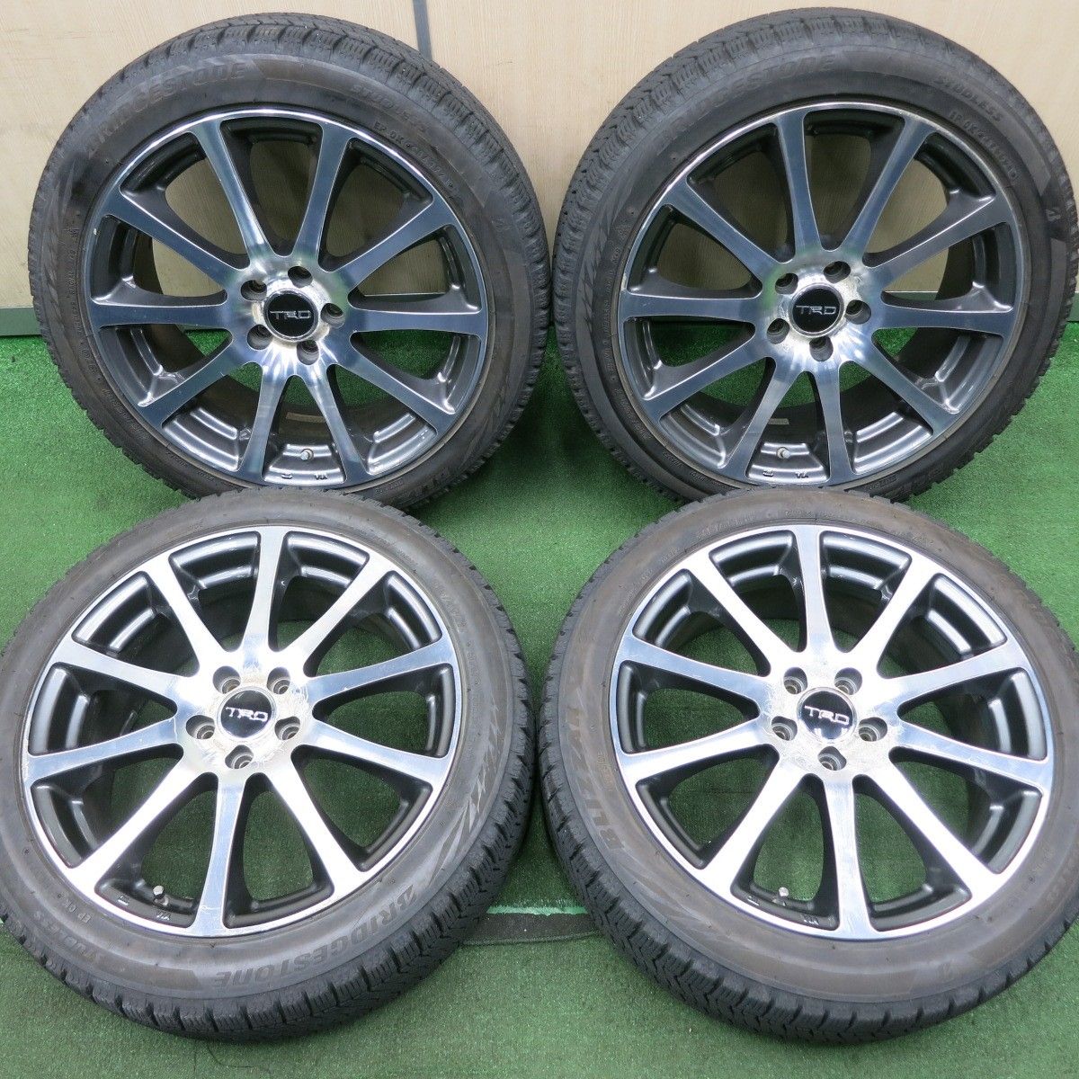 17インチスタッドレスタイヤホイールセット　バリ溝　美品 17インチ スタッドレスタイヤ アルミホイール バリ溝