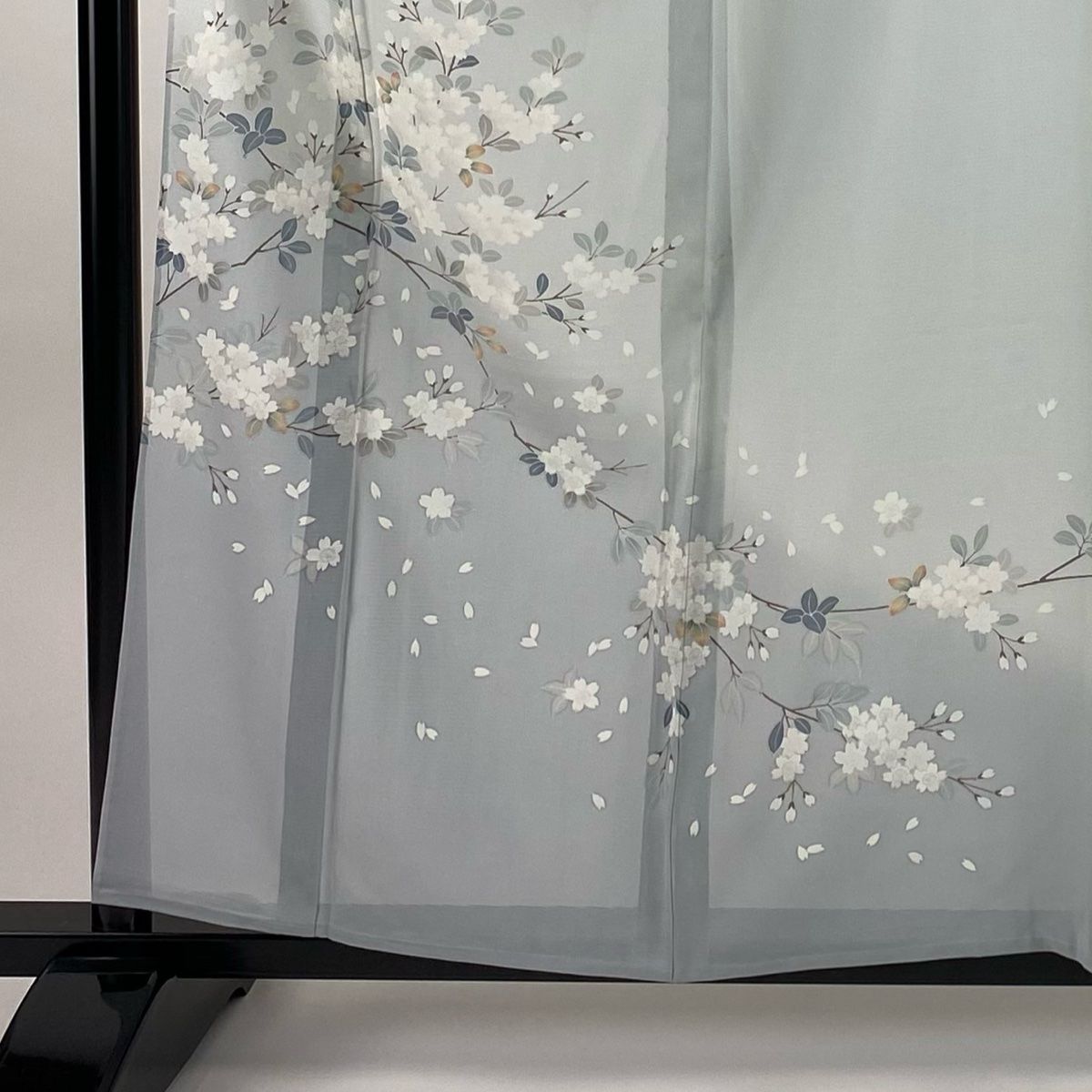 訪問着 身丈159cm 裄丈64cm M 薄物 絽 桜 ぼかし 青灰色 正絹 秀品