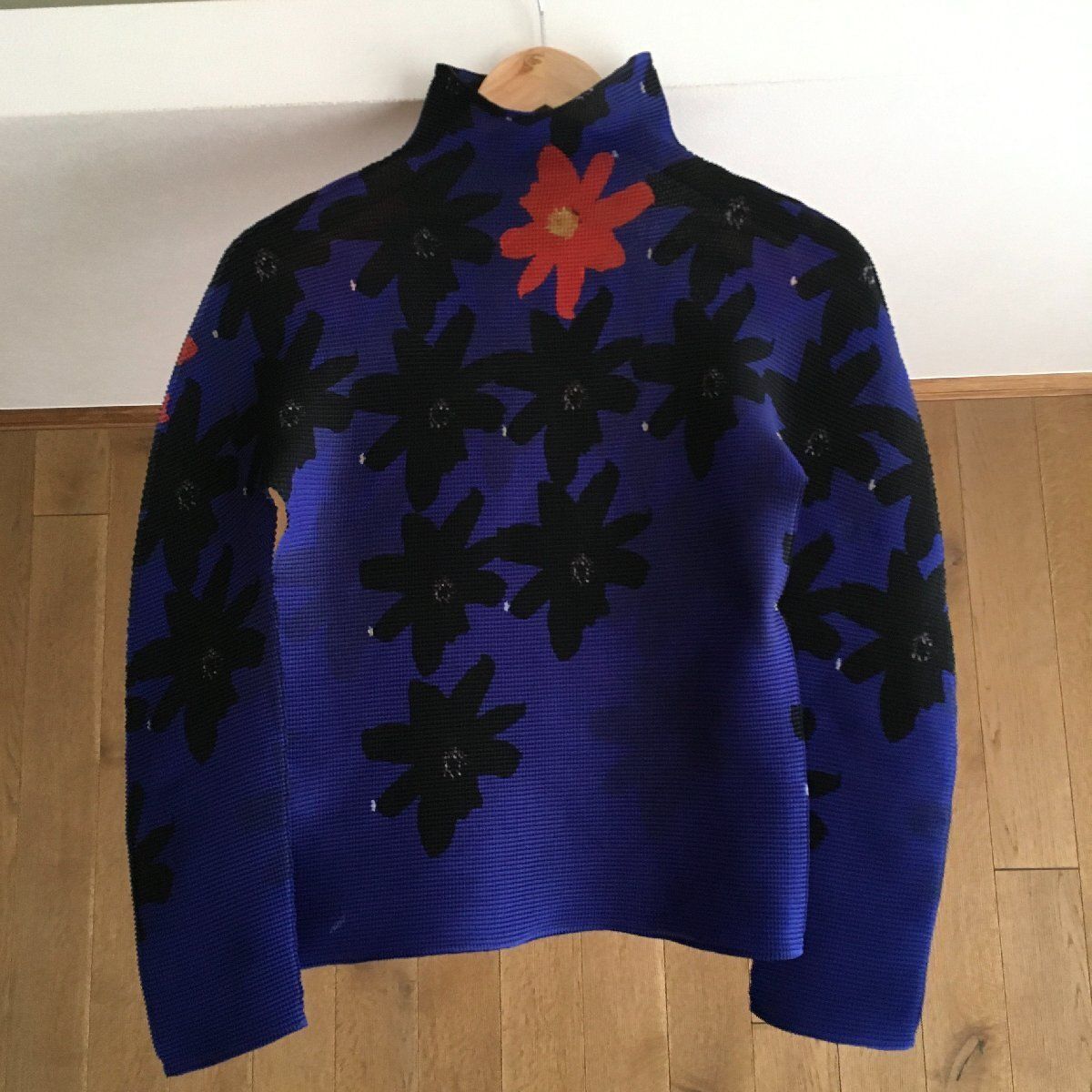 美品 me ISSEY MIYAKE ミー イッセイミヤケ トップスF MI63FJ631