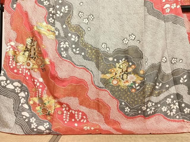 豪華振袖 駒刺繍