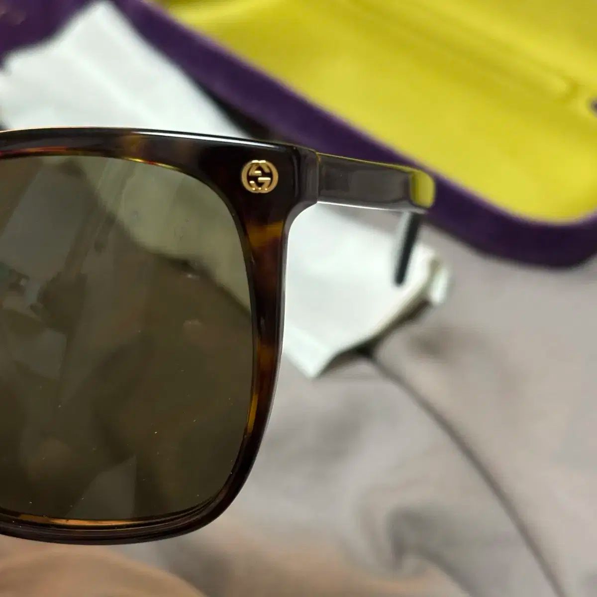 GUCCI グッチ
