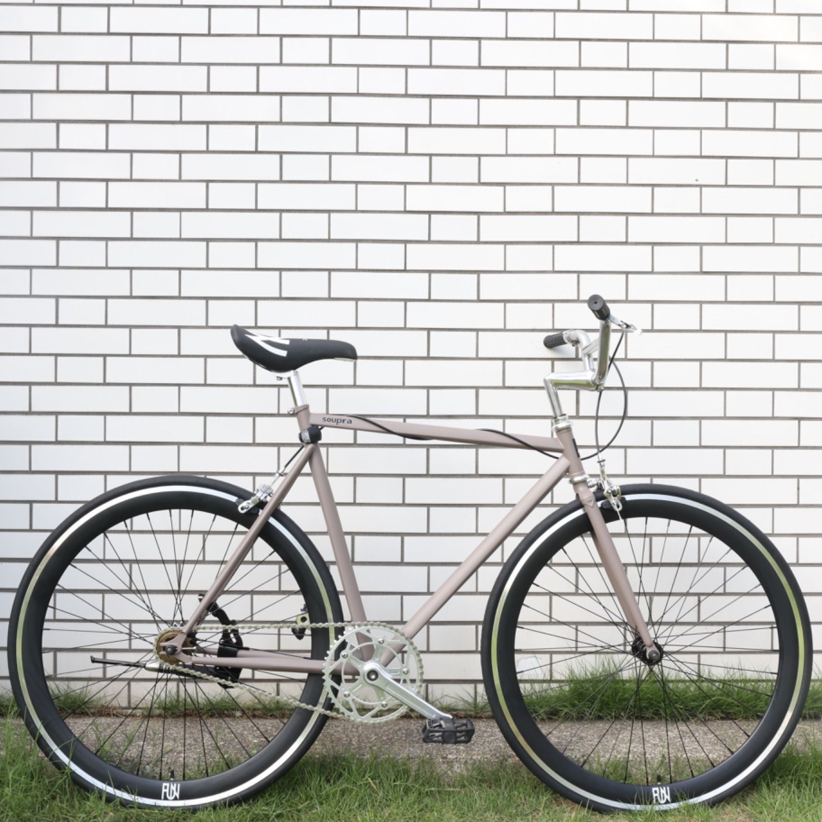 【新品】FUN 700C サイズ55 パシュートフレーム ピストバイク オーダーメイド自転車 ローズグレー 納期：購入から2〜3週間ほど