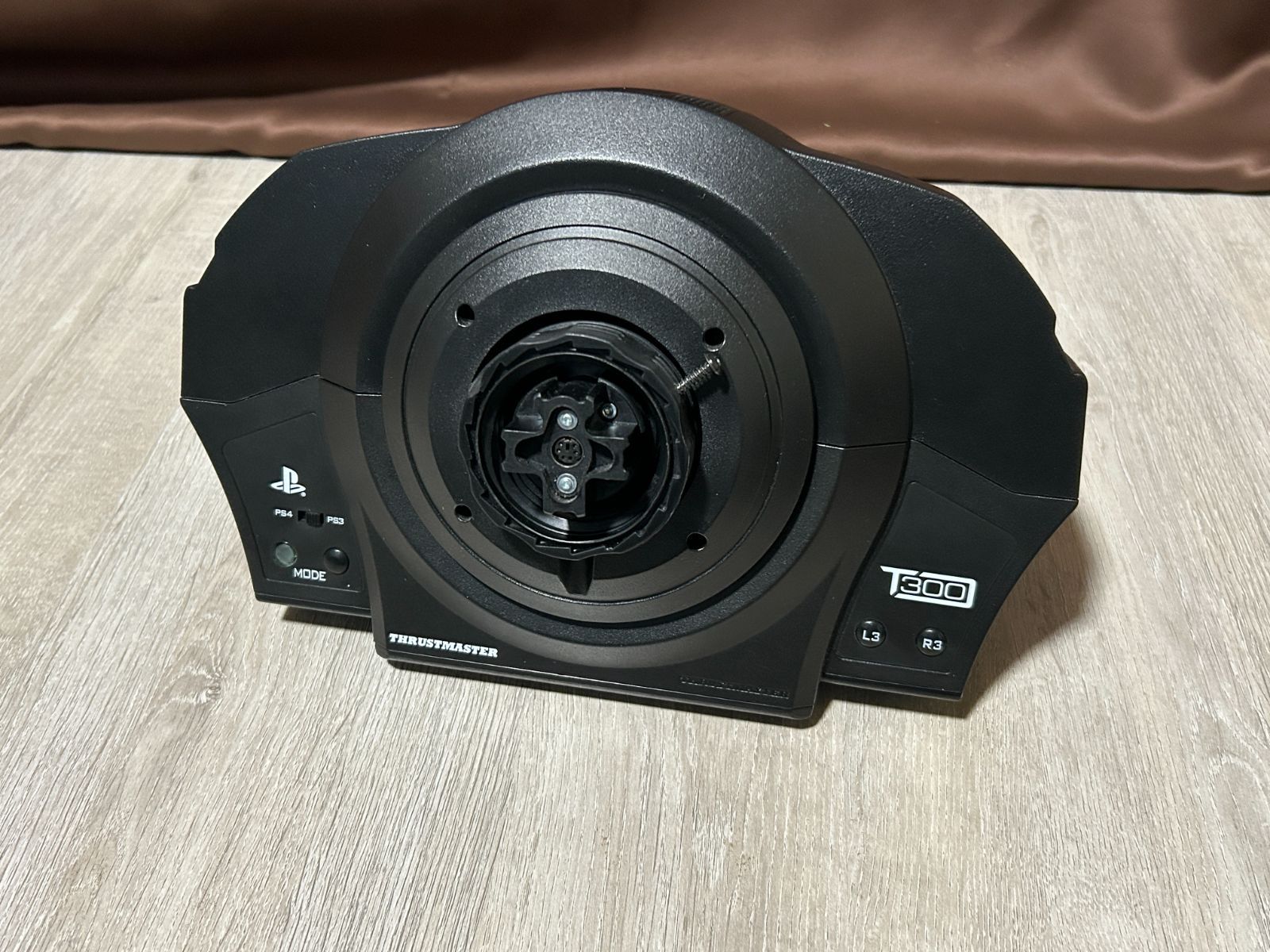 THRUSTMASTER T300RS【ジャンク品】 ハンコン - メルカリ