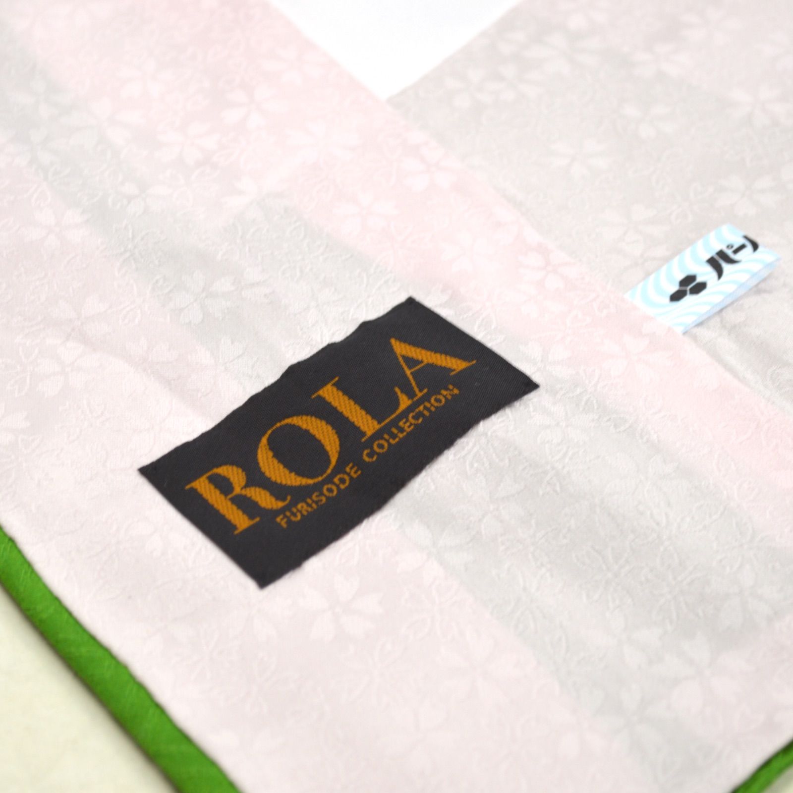 美品》正絹 振袖フルセット S〜Mサイズ ローラ 金駒刺繍 豪華 成人式 