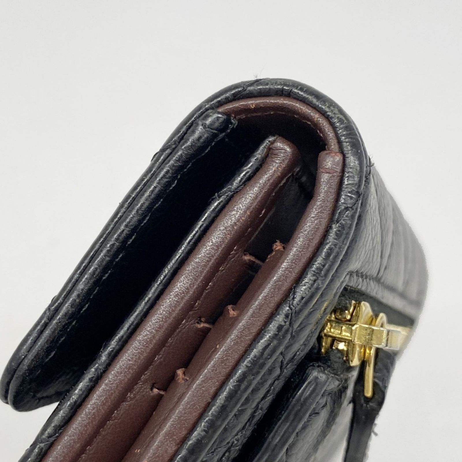 三つ折り財布 マトラッセ
