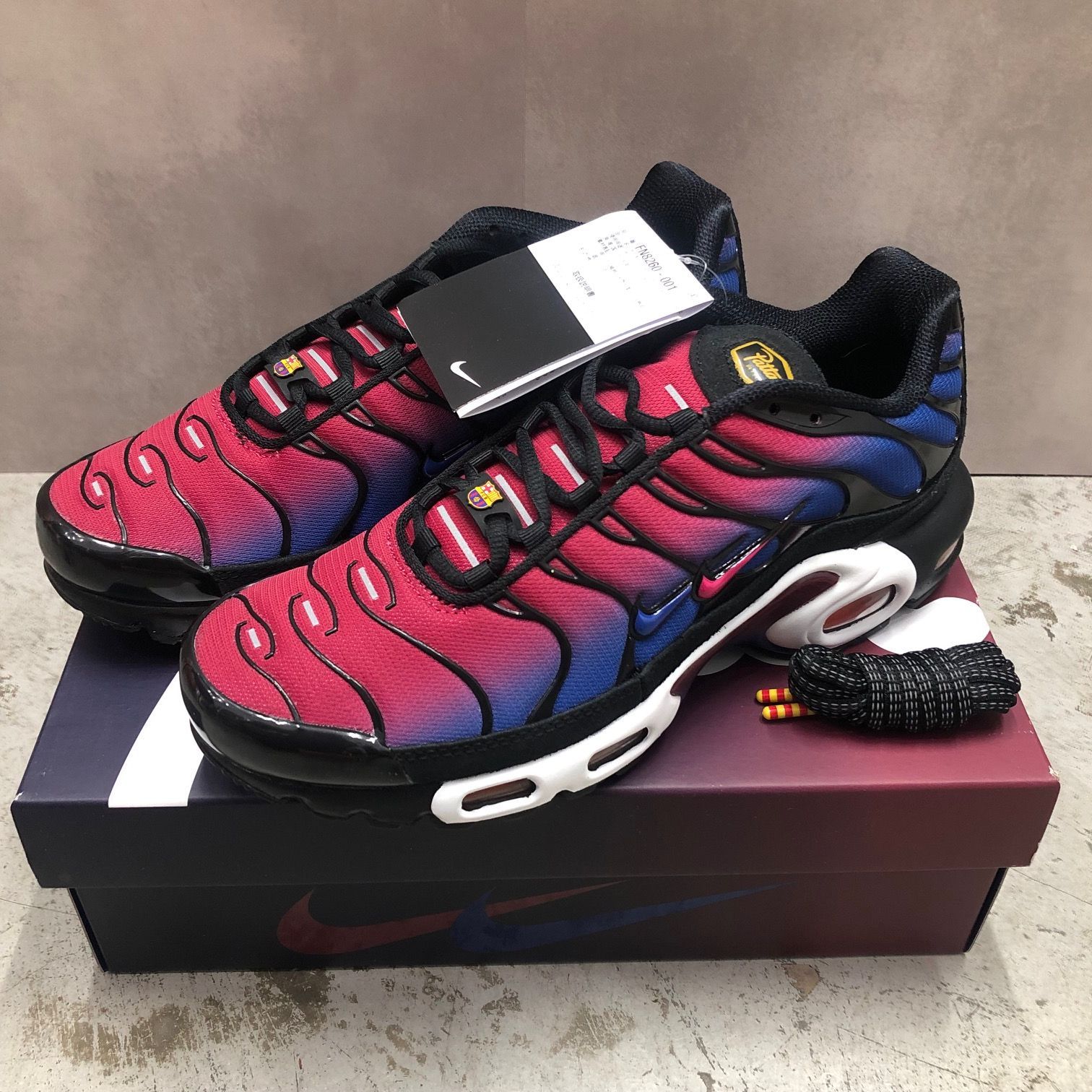 新品 国内正規 Patta FC Barcelona Nike Air Max Plus Culers del Mon 