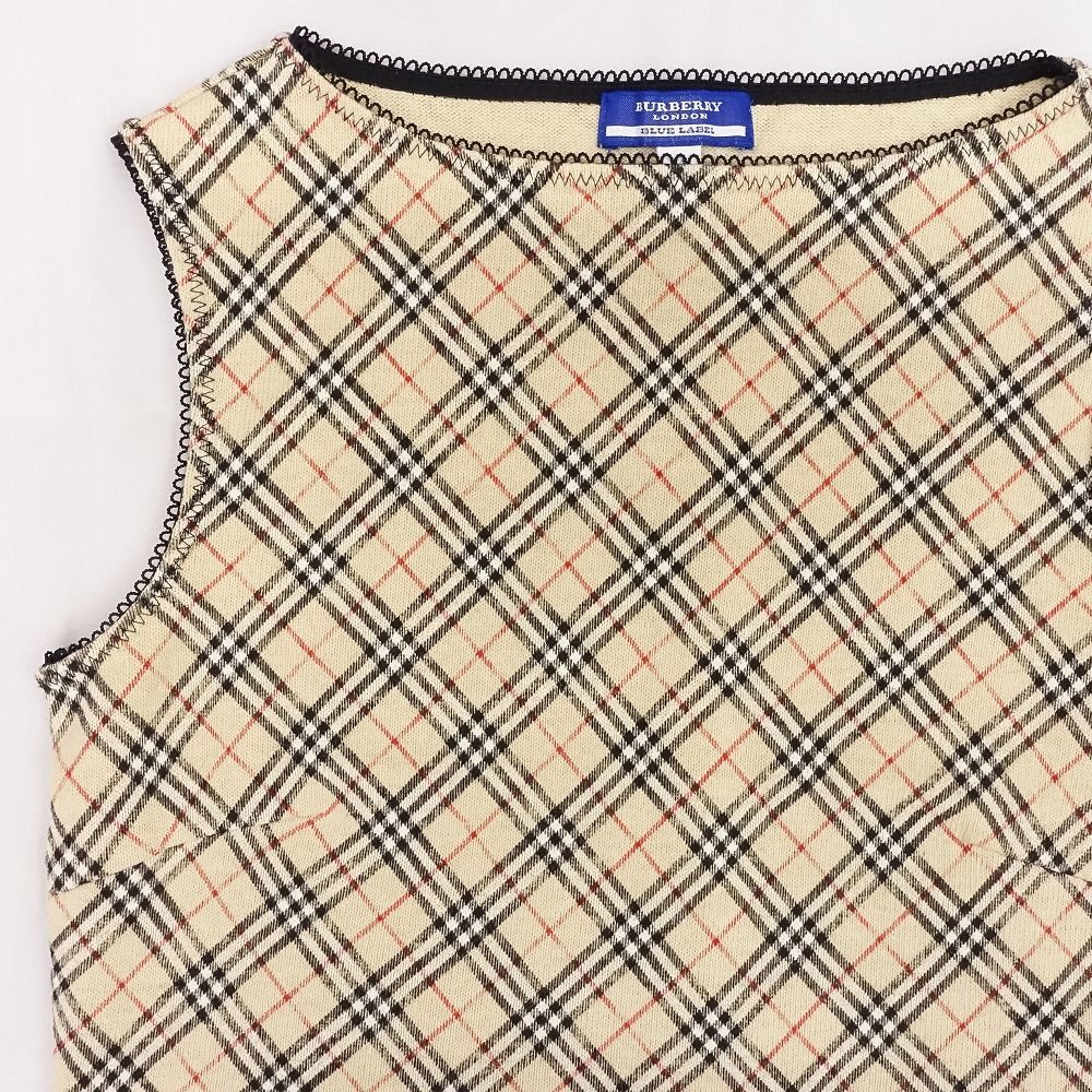 美品 BURBERRY バーバリーブルーレーベル 白 ノバチェック柄 Tシャツ 美品 BURBERRY バーバリーブルーレーベル 白 ノバチェック柄 T