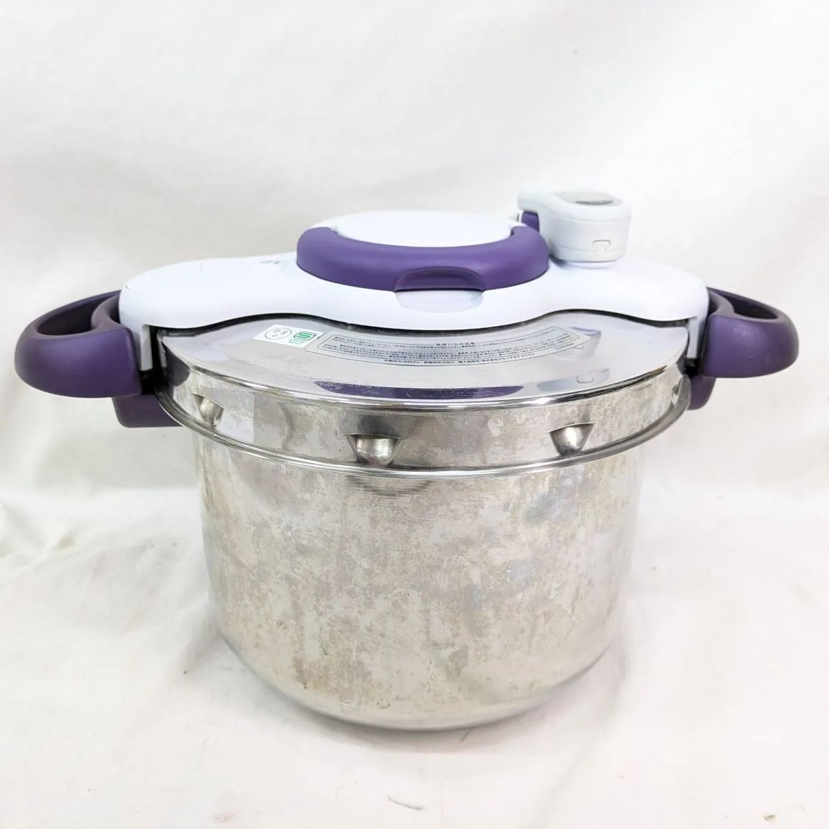美品 T-fal クリプソミニットパーフェクト6リットル 圧力鍋　使用２回のみ 美品 T-fal クリプソミニットパーフェクト6リットル 圧力鍋 使用