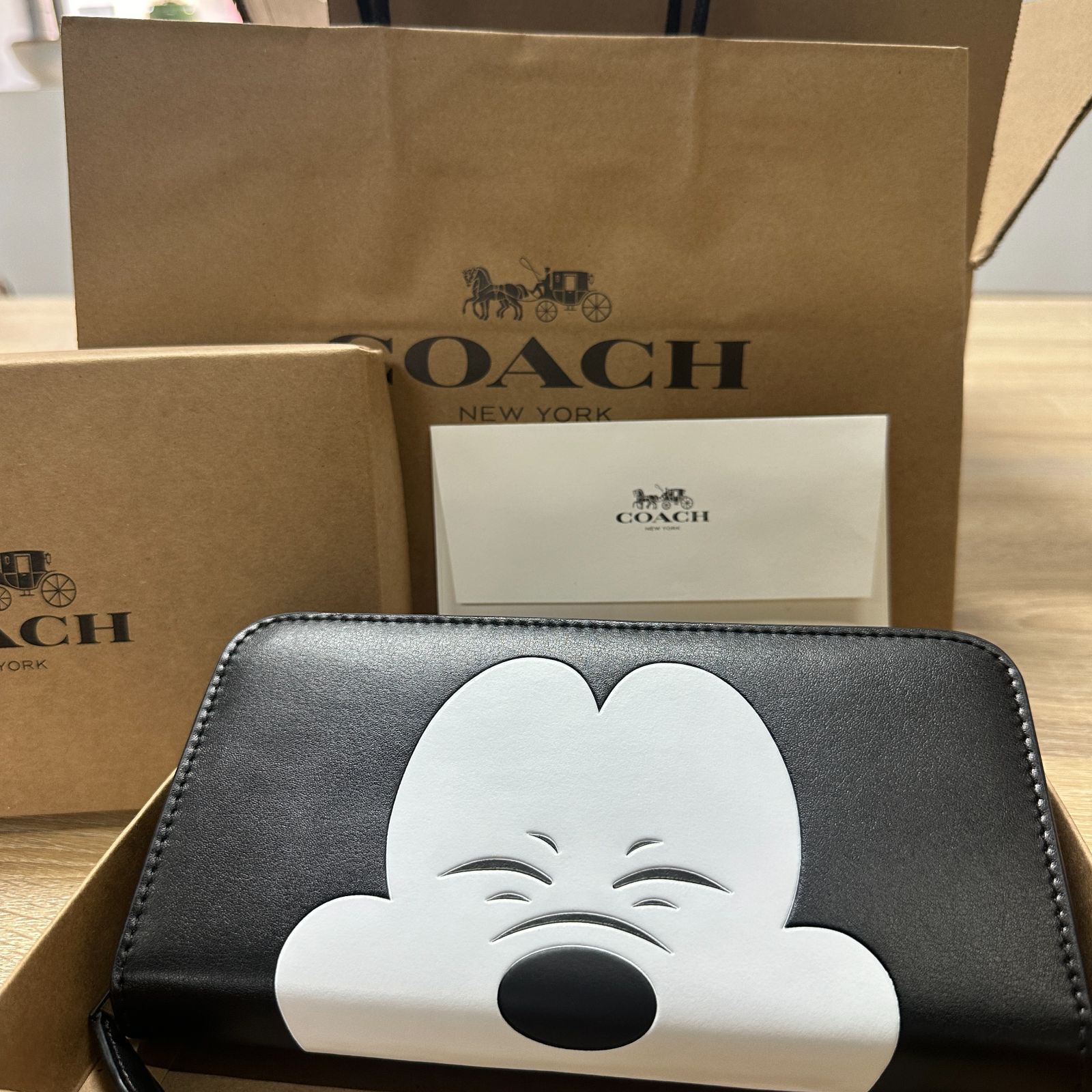 COACH コーチ 長財布 レディース シグネチャー柄 ストラップ付き アウトレット新品未使用 ギフト贈り物 - メルカリ