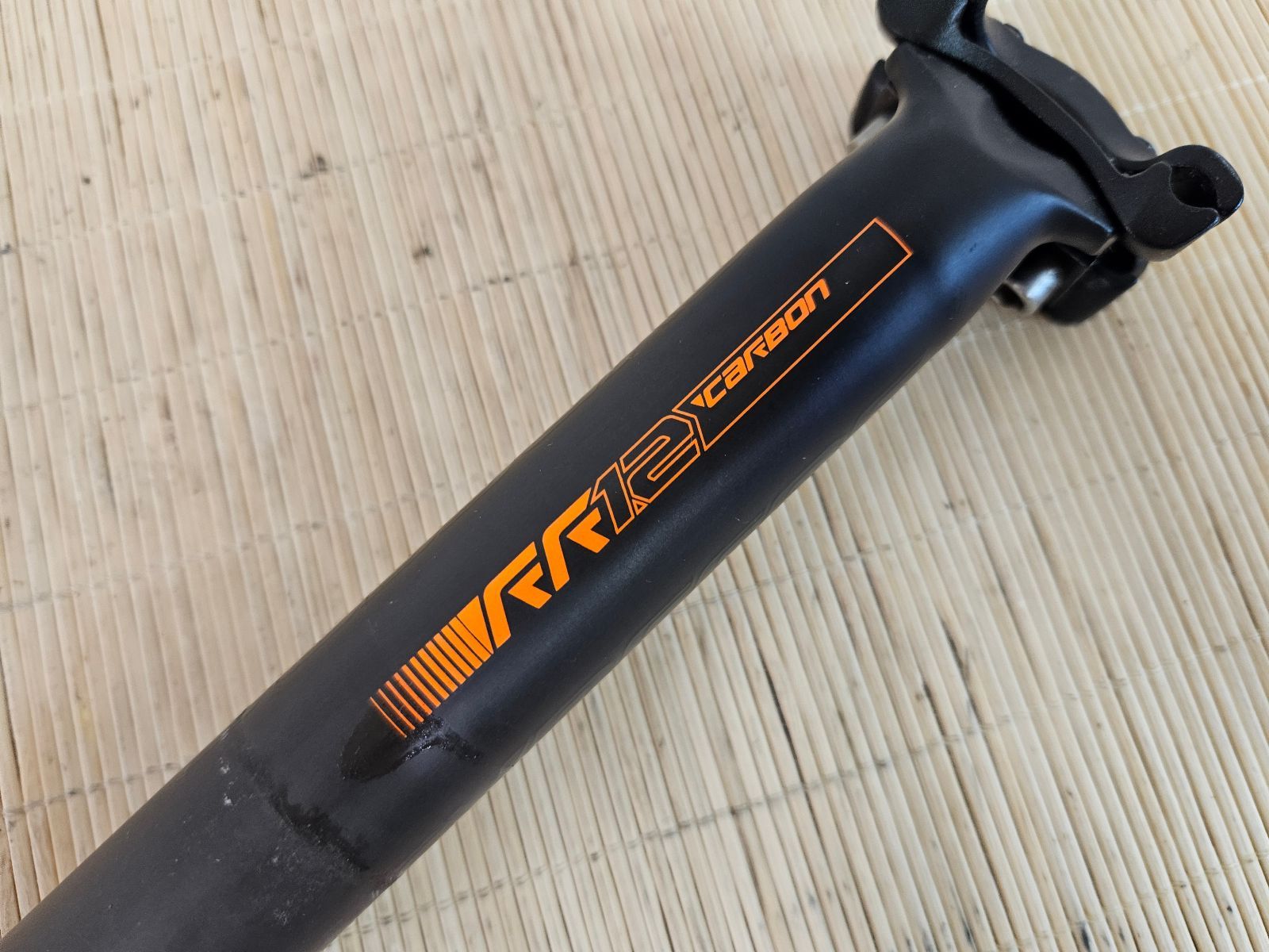 syncros カーボンシートポスト SCOTT SYNCROS DUNCAN 1.0 カーボンシートポスト Φ31.6mm 長400mm 未