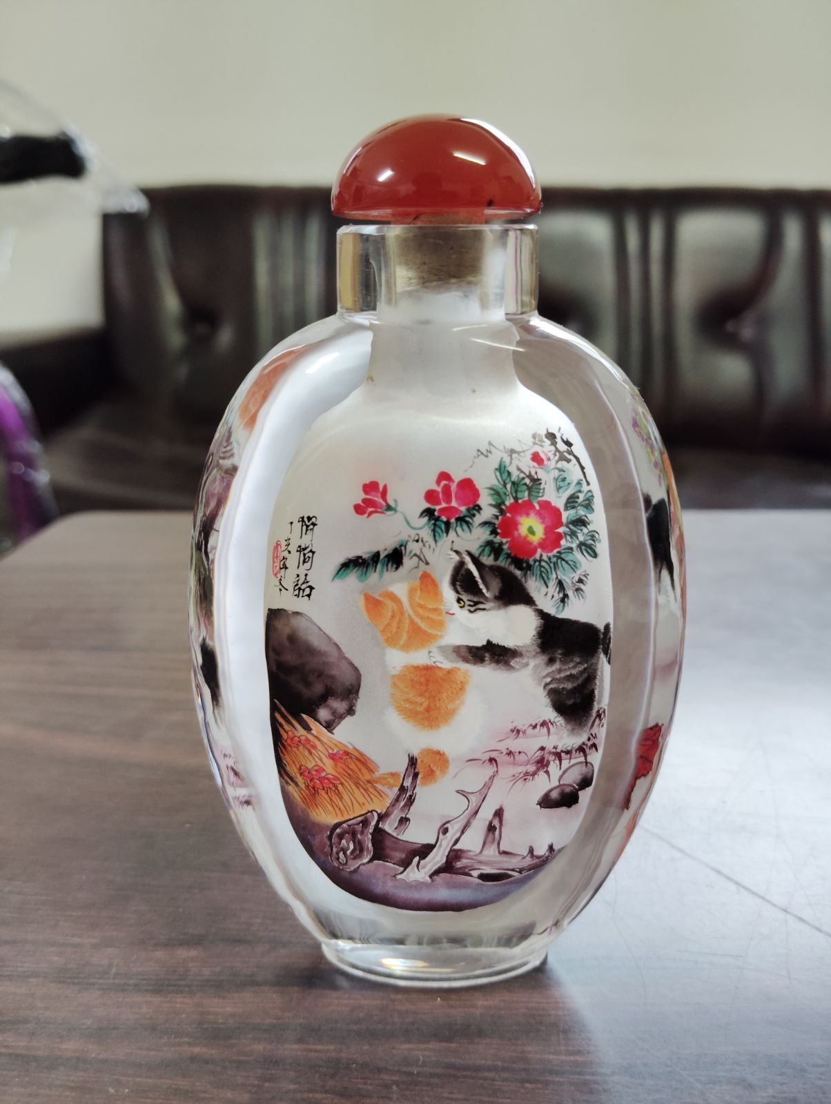中国製‥鼻煙壺 中国美術 内絵ガラス製 鼻煙壺（スニッフボトル） 猫柄 共箱付