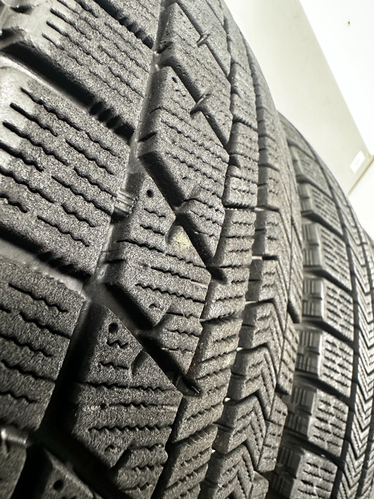 165/55R15 ブリヂストンスタッドレスVRX 4本　送料込み　中古品 165/55R15 ブリヂストンスタッドレスVRX 4本 送料込み 中古品