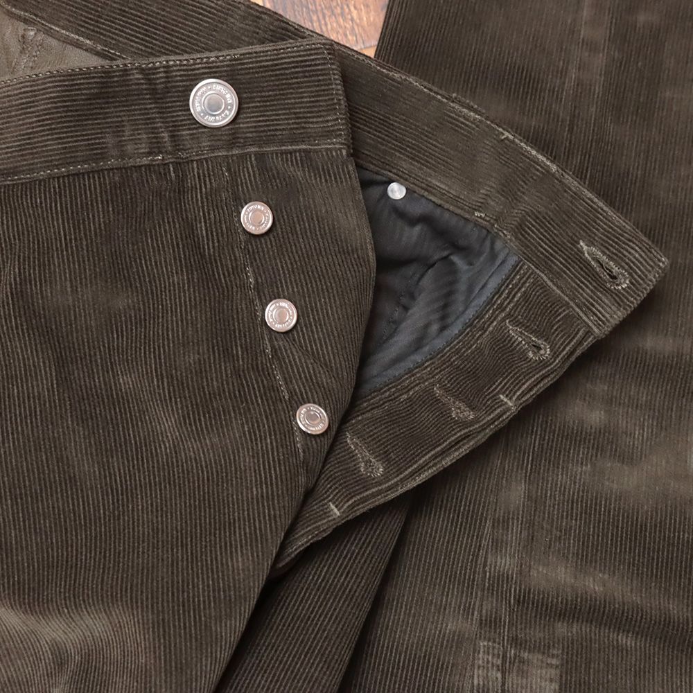 美品 Ami paris ウール ストレート スラックス　パンツ 美品 Ami paris ウール ストレート スラックス パンツ ami ウール