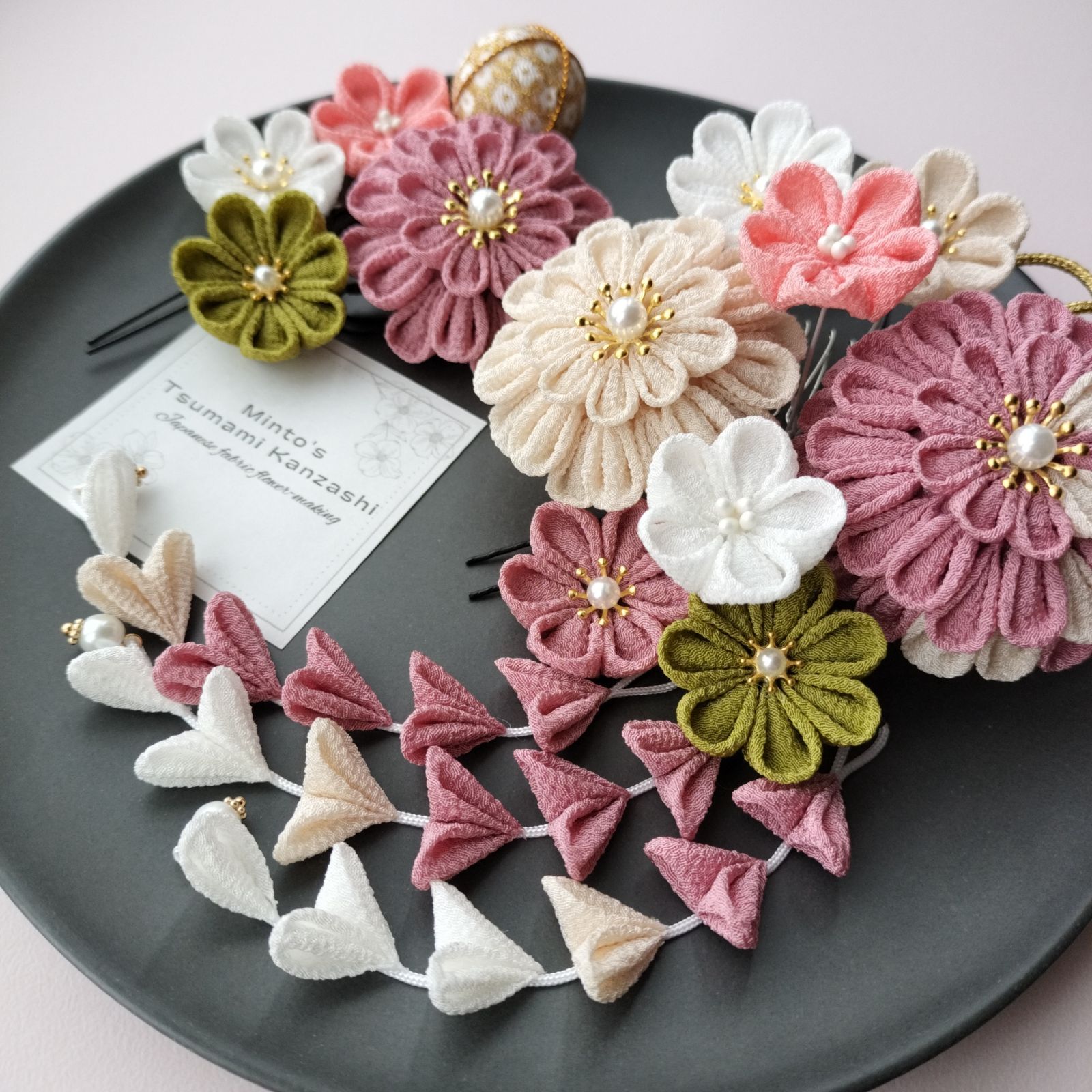 つまみ細工の髪飾り くすみピンク