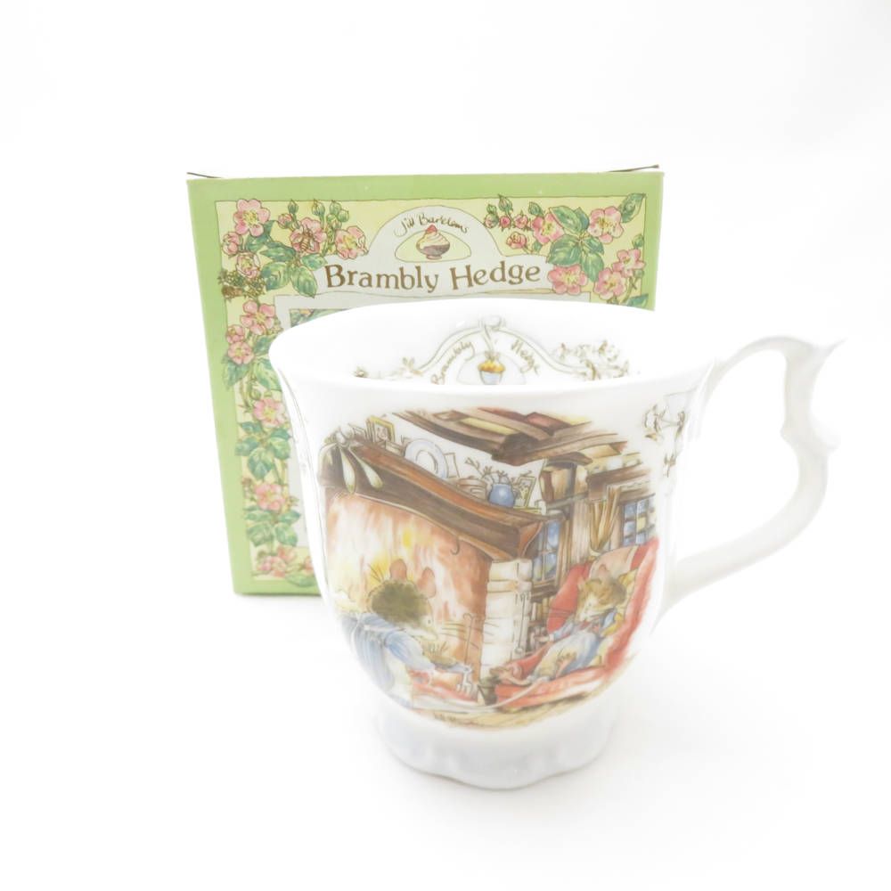 ROYAL DOULTON ロイヤルドルトン ブランベリーヘッジ マグカップ 1点 WINTER BEAKER ウィンター ビーカー SY12565F2