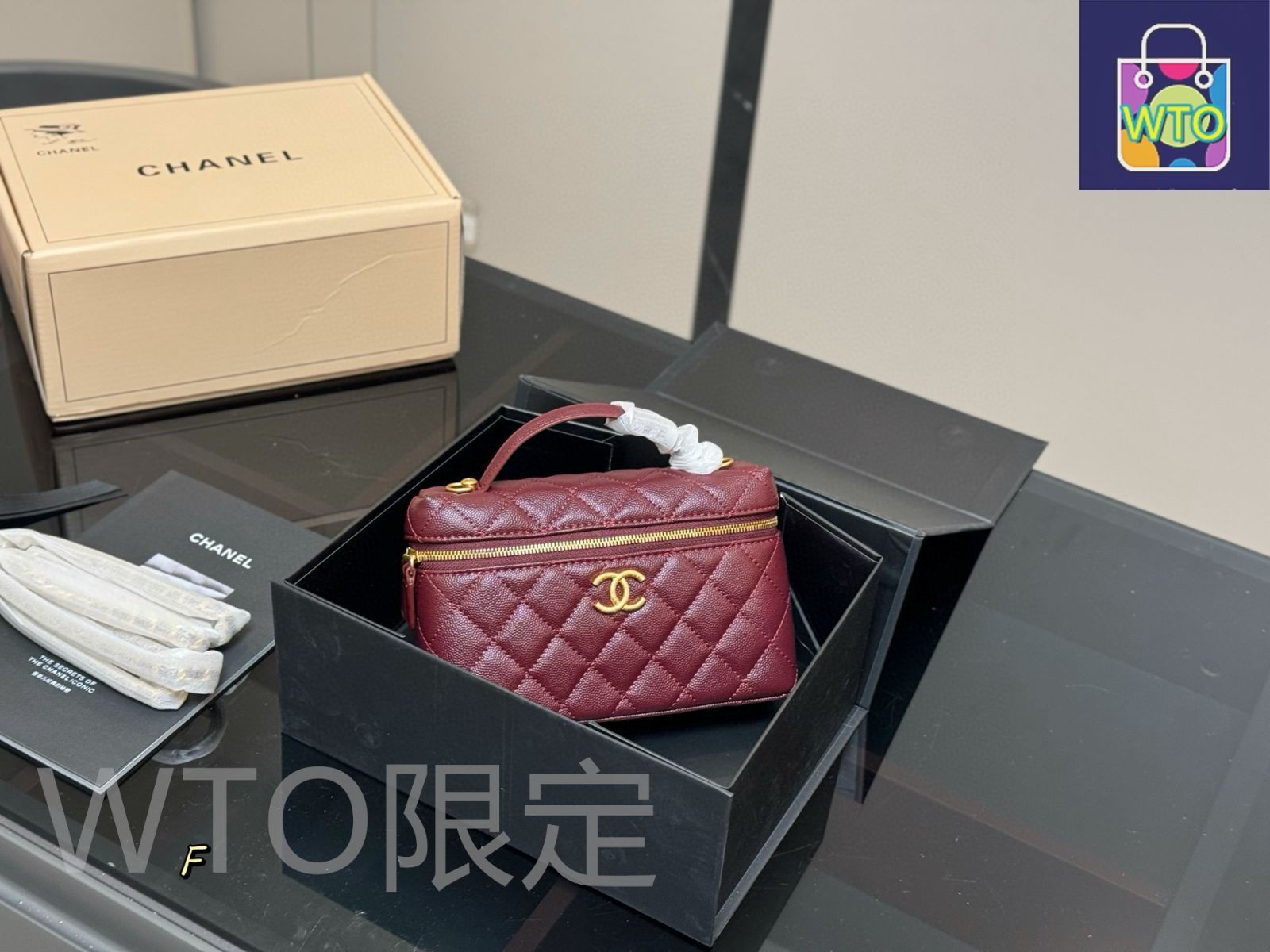 【安心の国内配送☆】CHANEL フード 今日特価】Chanel シャネル ランチボックスホボ 実用的で搭載