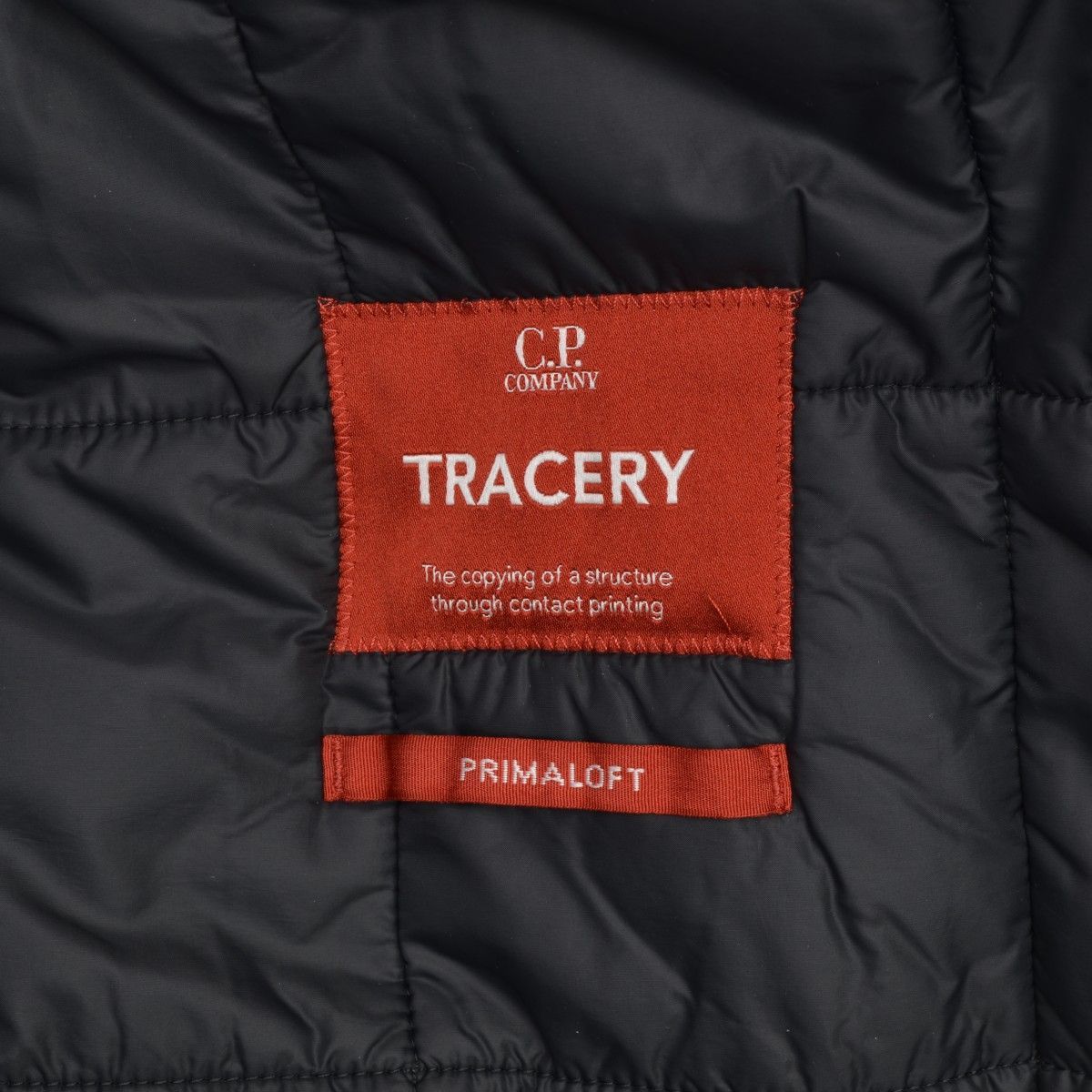 C.P. Company 赤 ジャケット フード付き