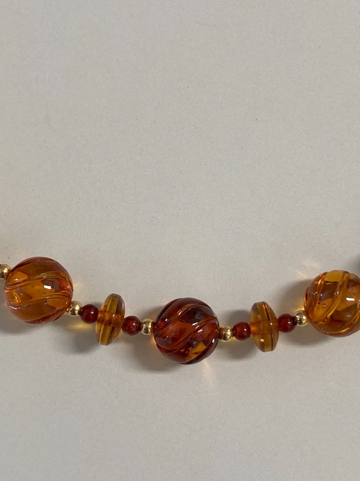 琥珀ネックレス、バルト海地方産、金具はK18製で、専門店より出品です  