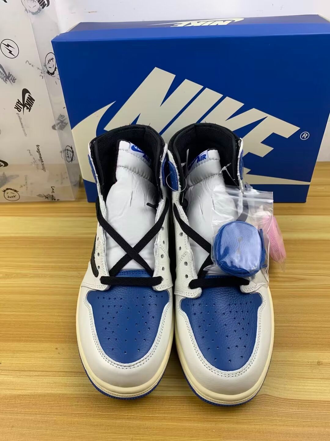 ナイキ NIKE × トラヴィス スコット Travis Scott × フラグメント Fragment ■ AIR JORDAN 1 HIGH Military Blue エア ジョーダン 1 ハイ ミリタリー ブルー スニーカー