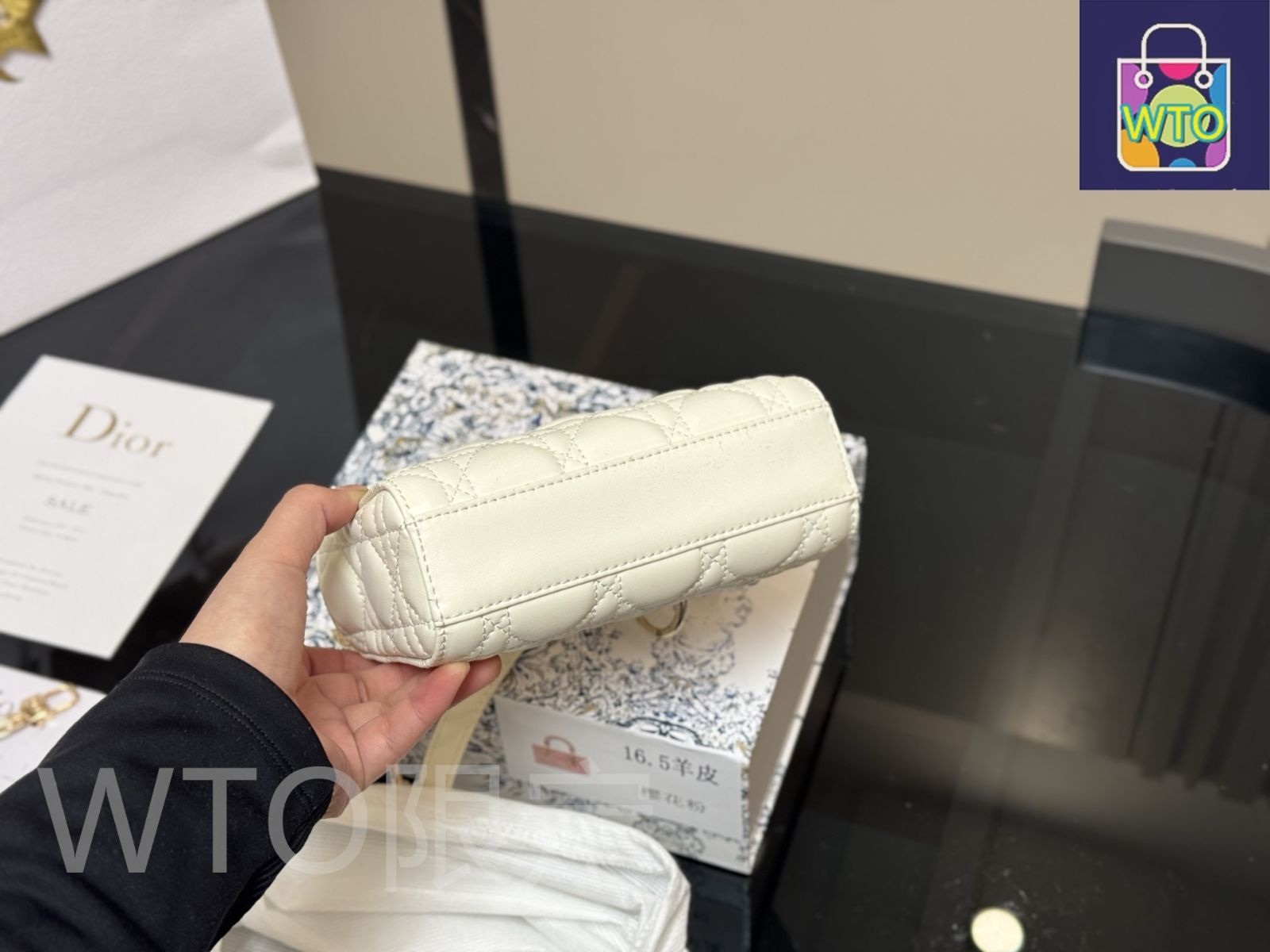 今日特価】Dior Lady Lambskin Horizontal Lady Dior Bag