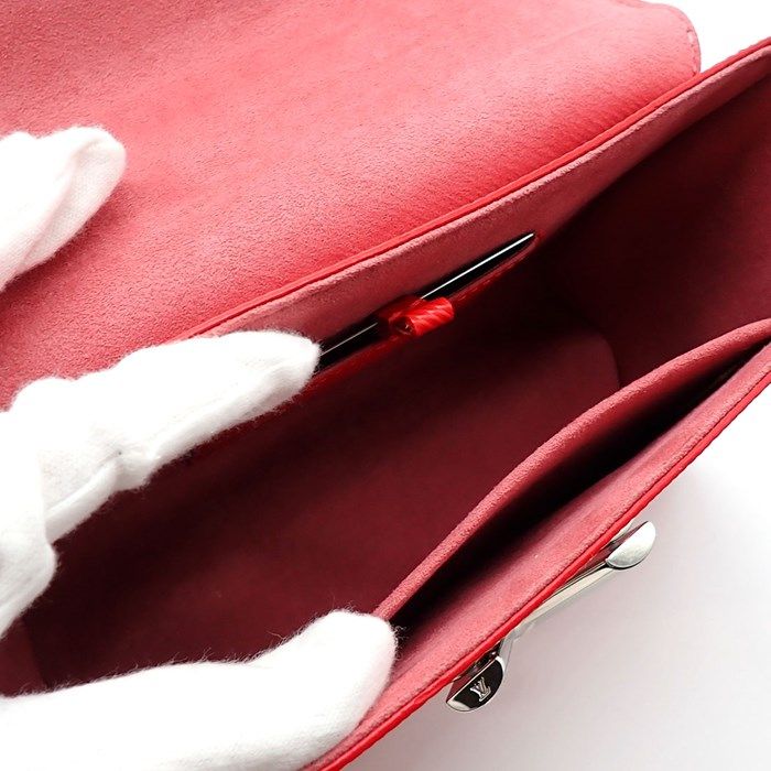 ルイ・ヴィトン Louis Vuitton ショルダーバッグ ツイスト MM コクリコ  