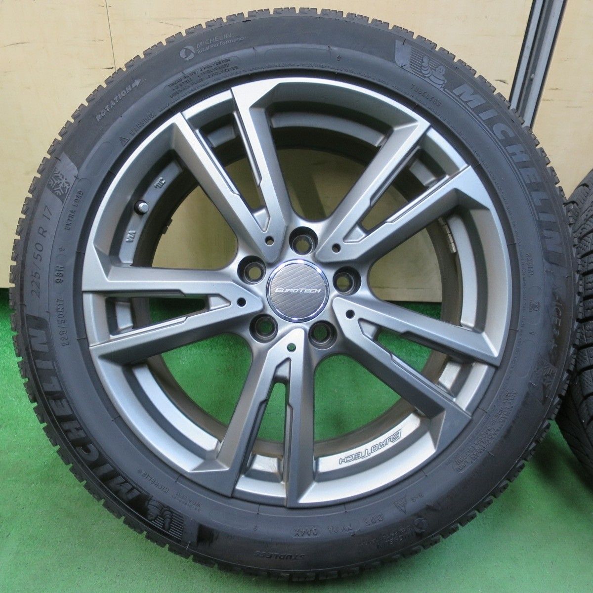 美品　　225 50 R17 スタッドレスアルミセット 17 車・バイク・自転車 美品 225 50 R17 スタッドレスアルミセット