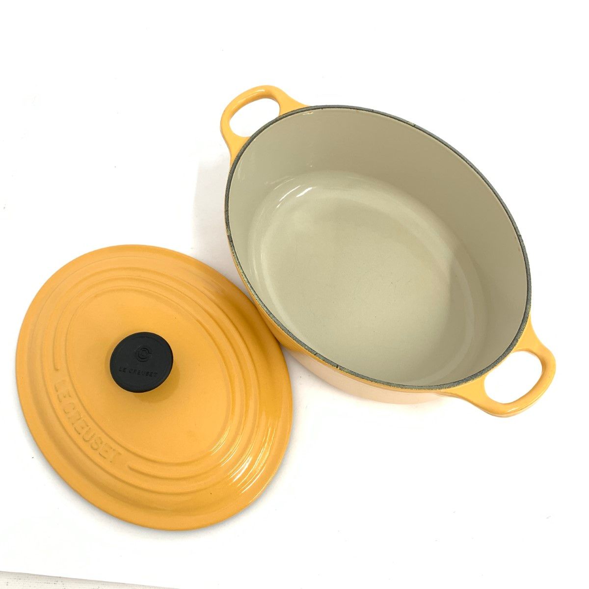 LE CREUSET 両手鍋 オーバル イエロー 4月30日までの出品 LE CREUSET ルクルーゼ ココットオーバル 両手鍋 23cm 箱無