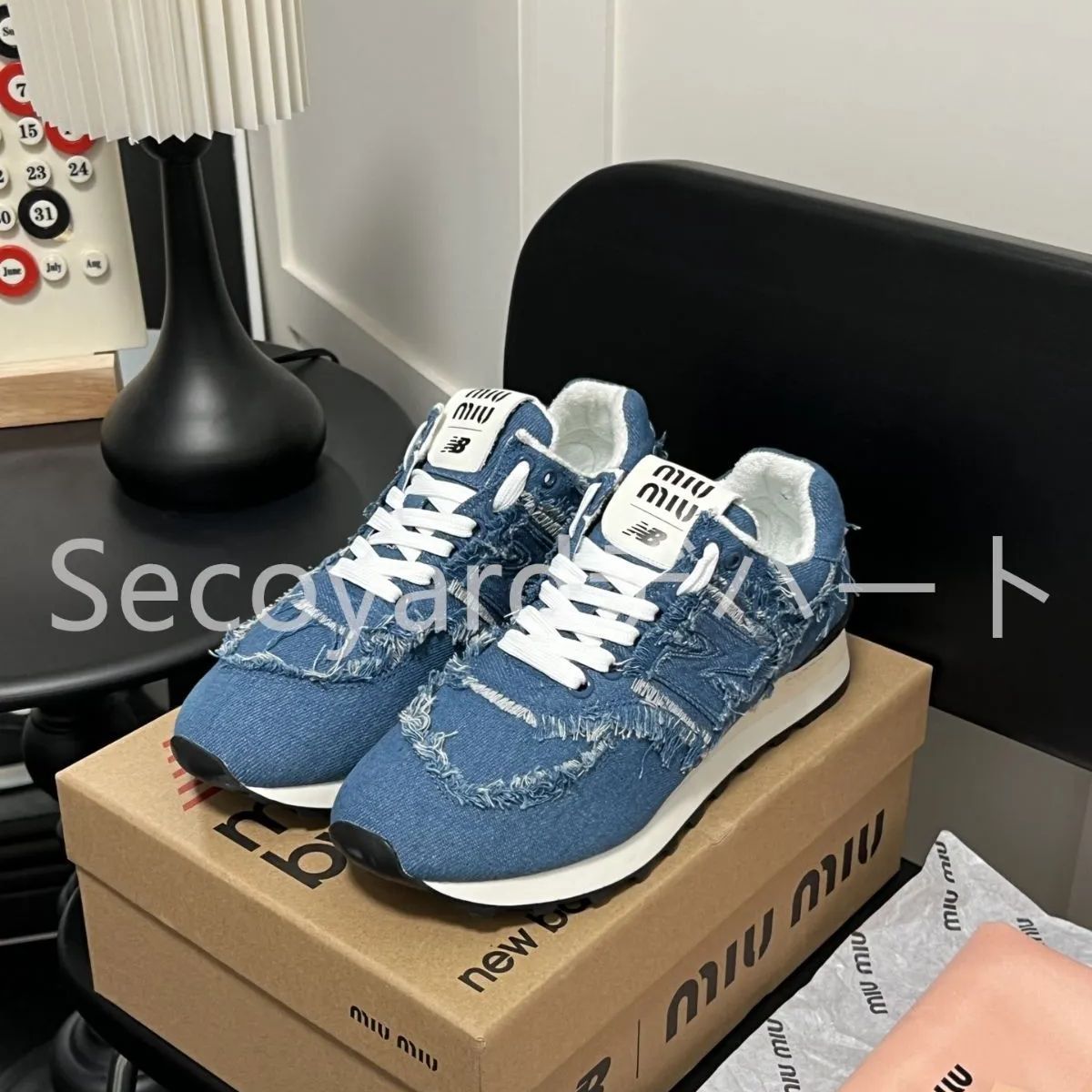 新品未使用 miumiu newbalance レデイースミュウミュウ スニーカー 箱付 0103 - メルカリ