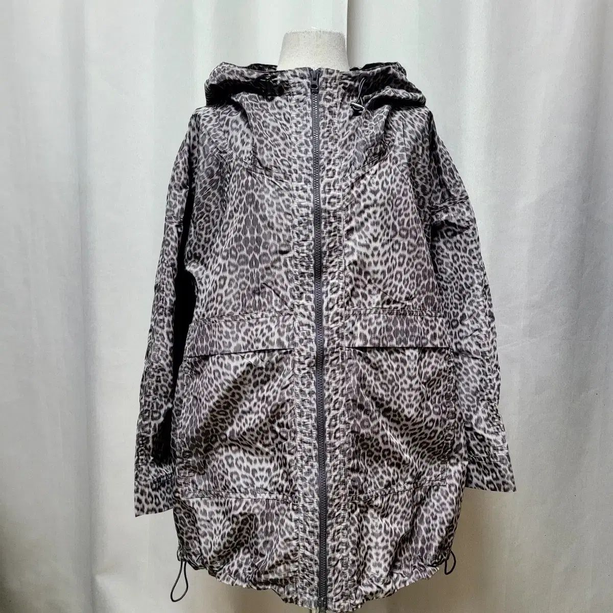 adidas アディダス X STELLA McCARTNEY ステラ マッカートニー ヒョウ柄ウィンドブレーカー