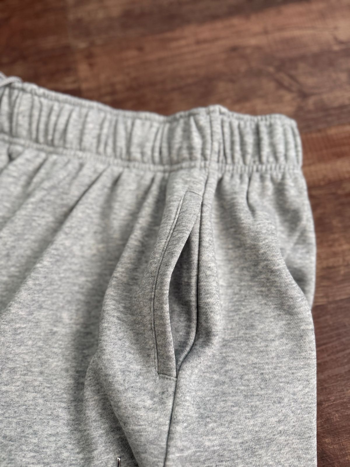ホットパンツ