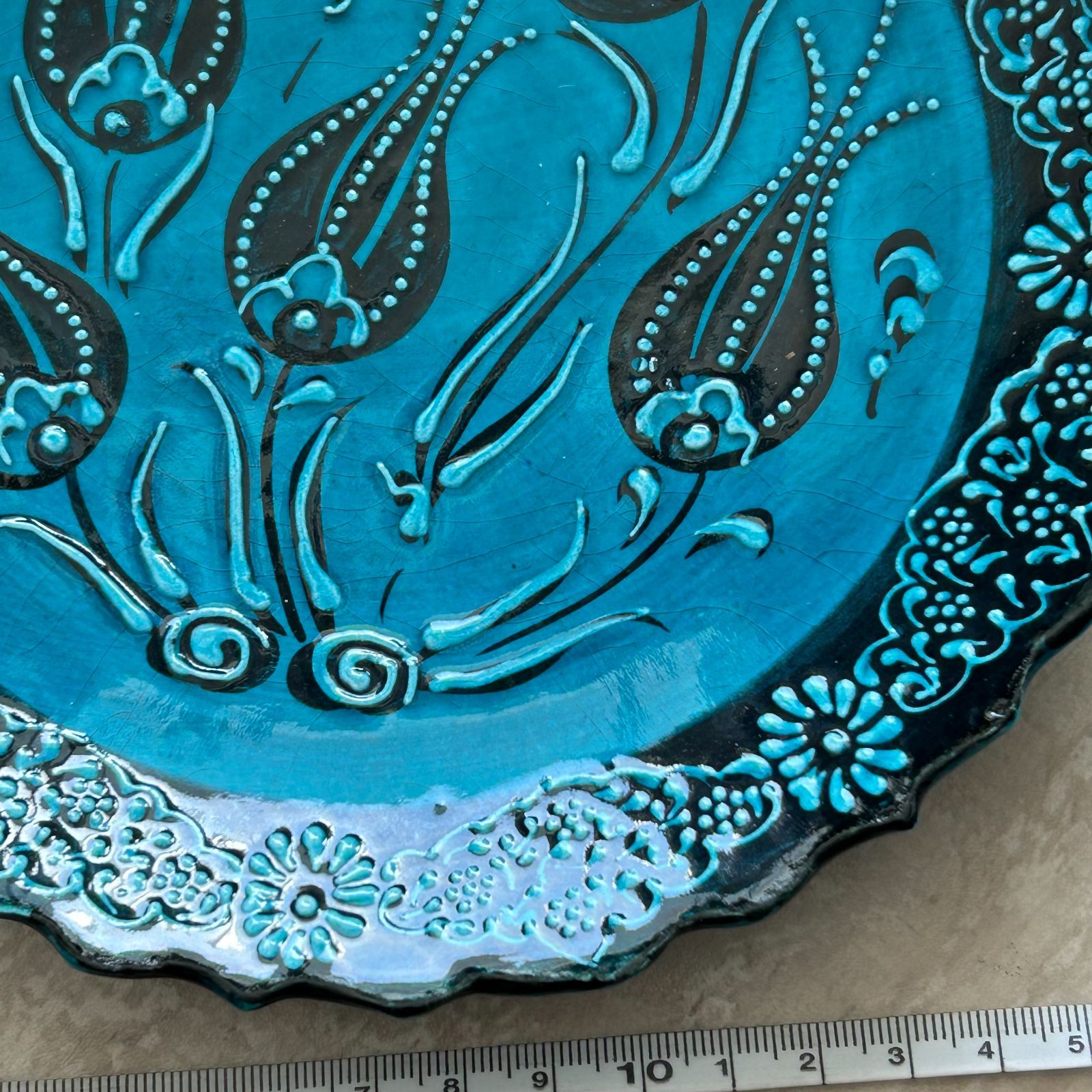 【イズニック陶器】手描き大皿／トルコ伝統文様／花模様 イズニック陶器】手描き大皿／トルコ伝統文様／花模様 イズニック陶器