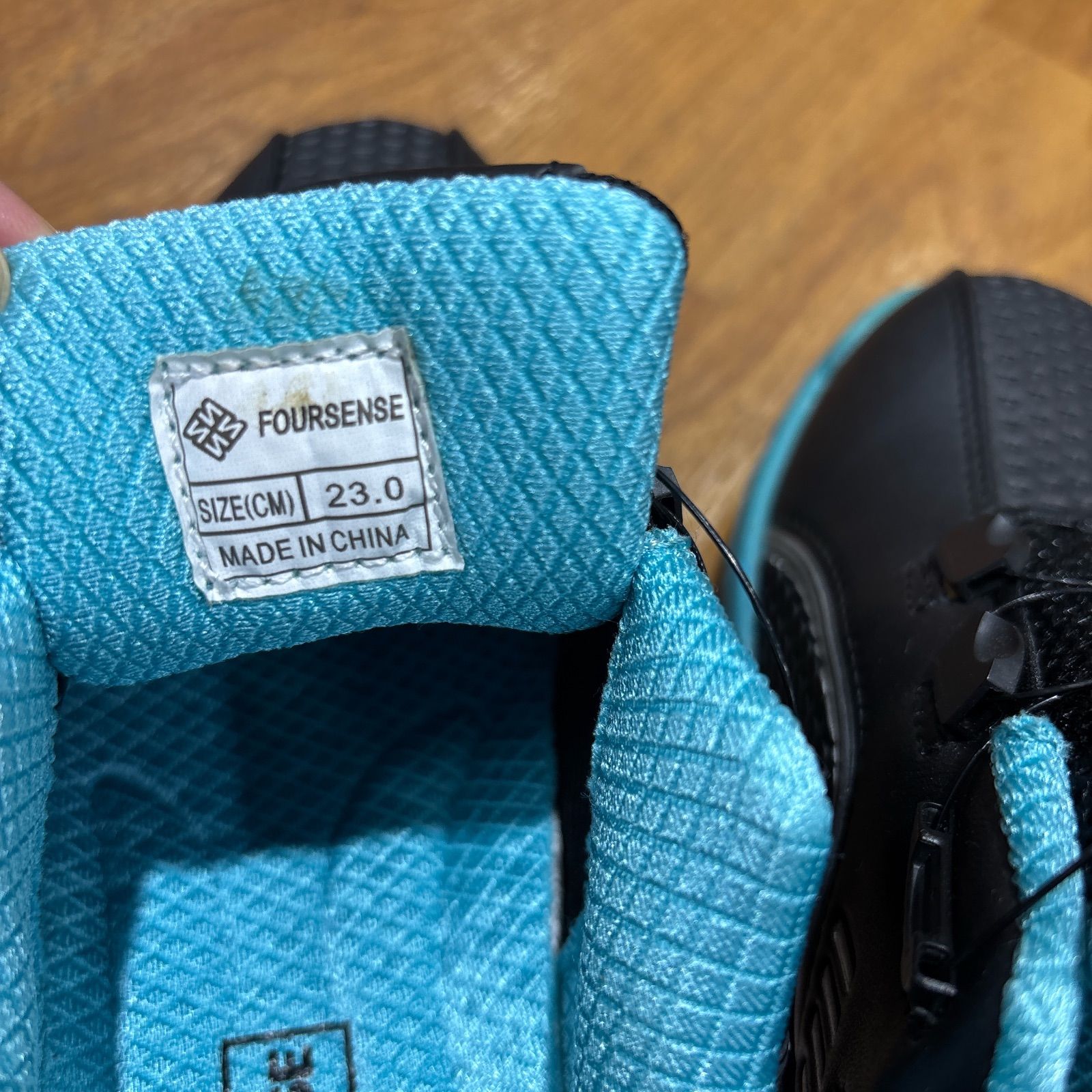 訳あり特価 SALE 【新品】フォーセンス ゴルフ スパイクレス ダイヤルシューズ スポーツシューズ レディース FOSN-002L FOURSENSE ダイヤル式 レディース シューズ FOSN-002L ゴルフシューズ パークゴルフ ブラック 23cm