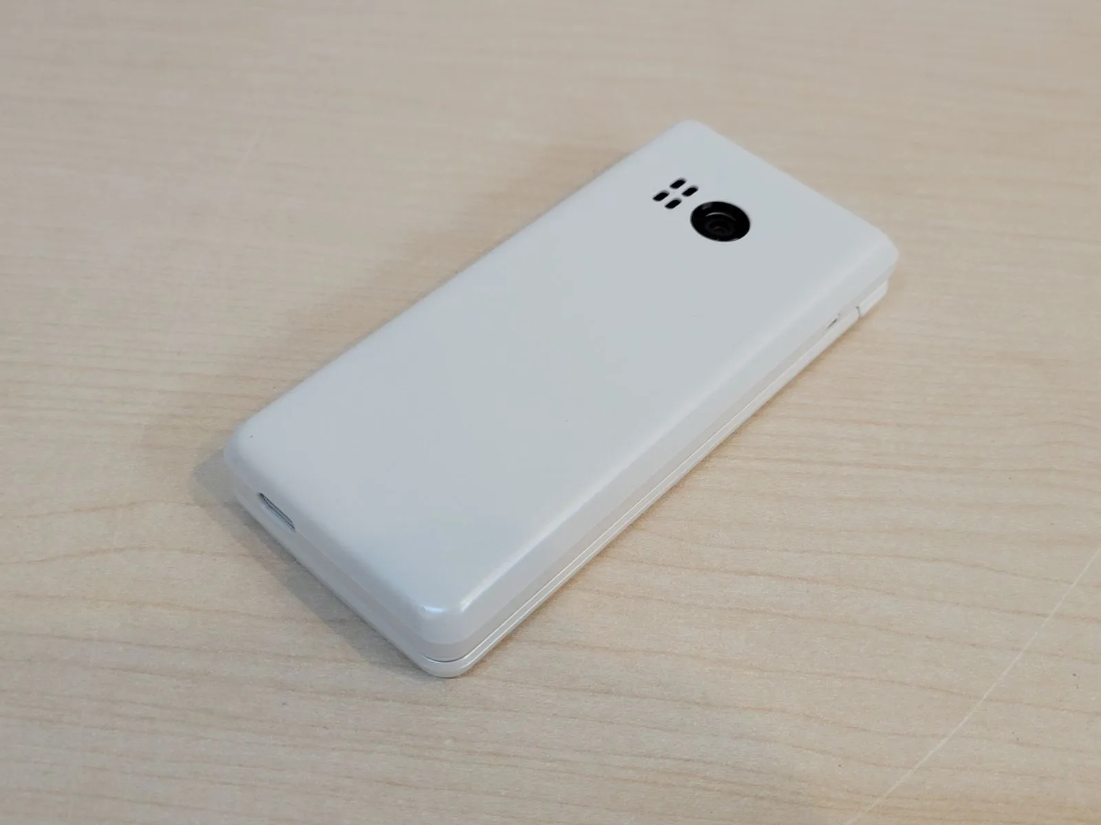 SoftBank SIMロック解除済み SHARP AQUOS ケータイ4 A206SH ホワイト