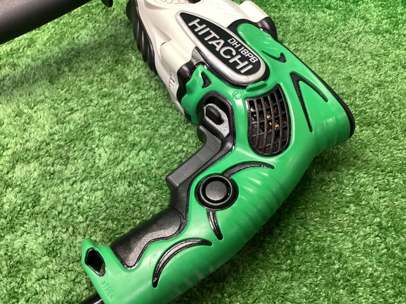 ロータリーハンマドリル DH18PB