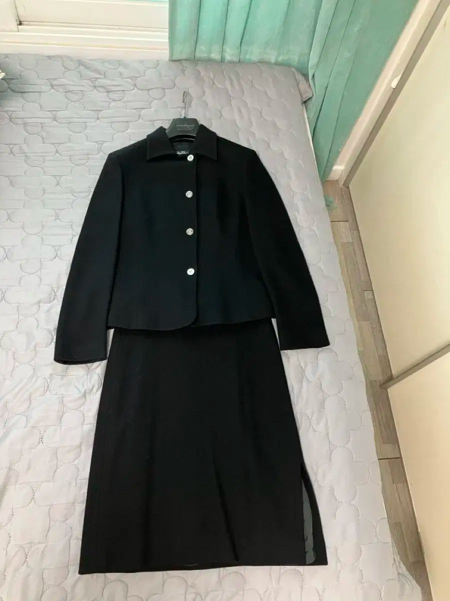 フェラガモ ウールスーツ フルセット CHANEL シャネル PRADA プラダ 等