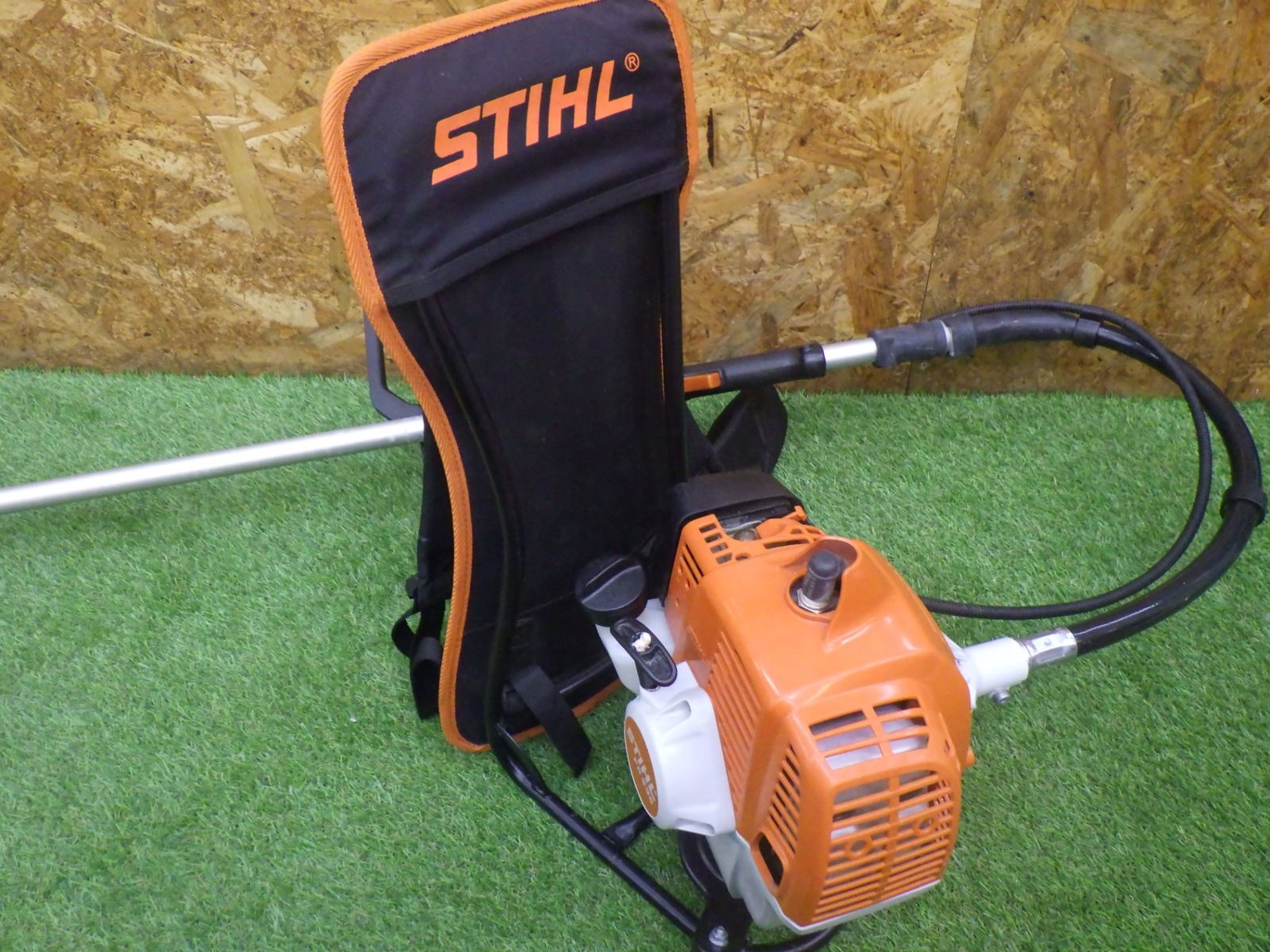 スチール FR235 背負式エンジン刈払機 36.3cc 重量10.3kg STIHL 使用回数少ない美品 草刈り - メルカリ